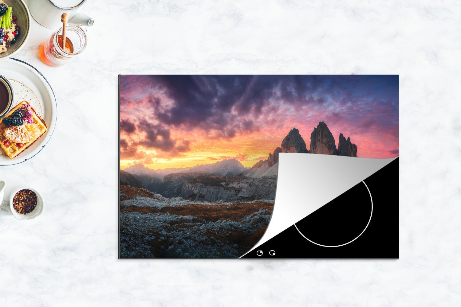 Sonnenuntergang Herdblende-/Abdeckplatte die Landschaft, Ceranfeldabdeckung - - für MuchoWow Felsen Berg (1 Schutz Vinyl, tlg), cm, Induktionskochfeld - küche, 80x52