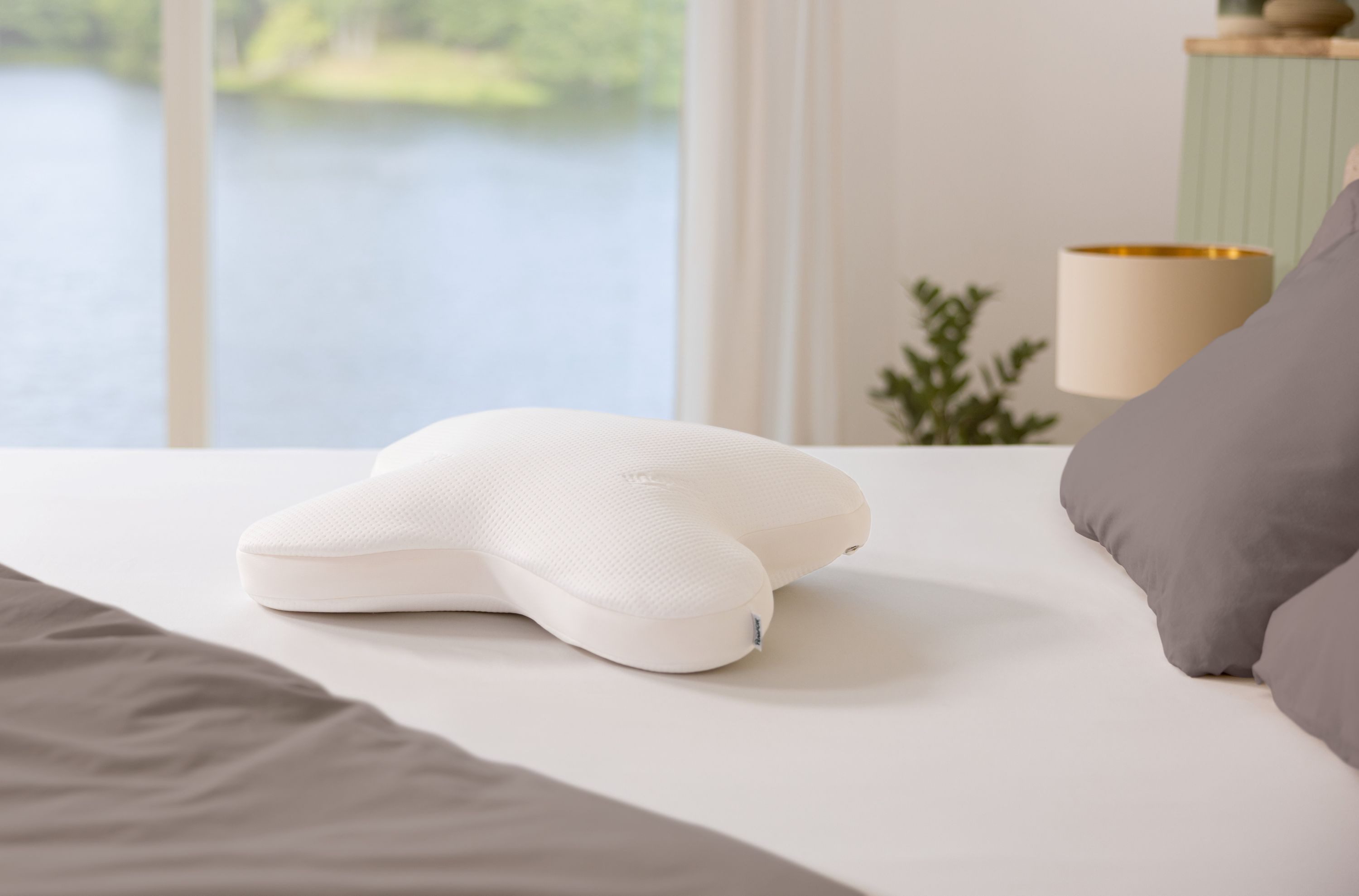 Tempur Schlafkissen TEMPUR® Ombracio ergonomisches Bauchschläferkissen 60 x 50 cm, Memory Foam, druckentlastend, Schmetterlingsform