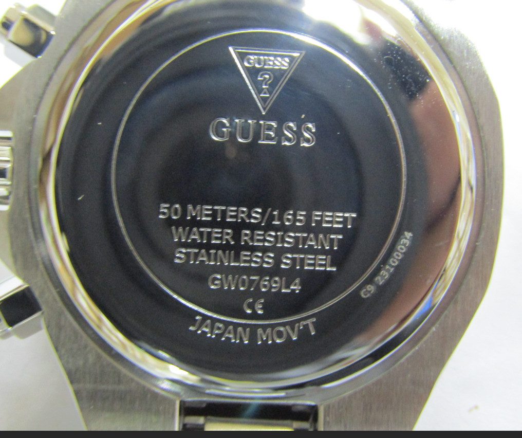 Guess Quarzuhr EQUALITY, (1-tlg., Not a set – not applicable to this product), Chronographenuhr
