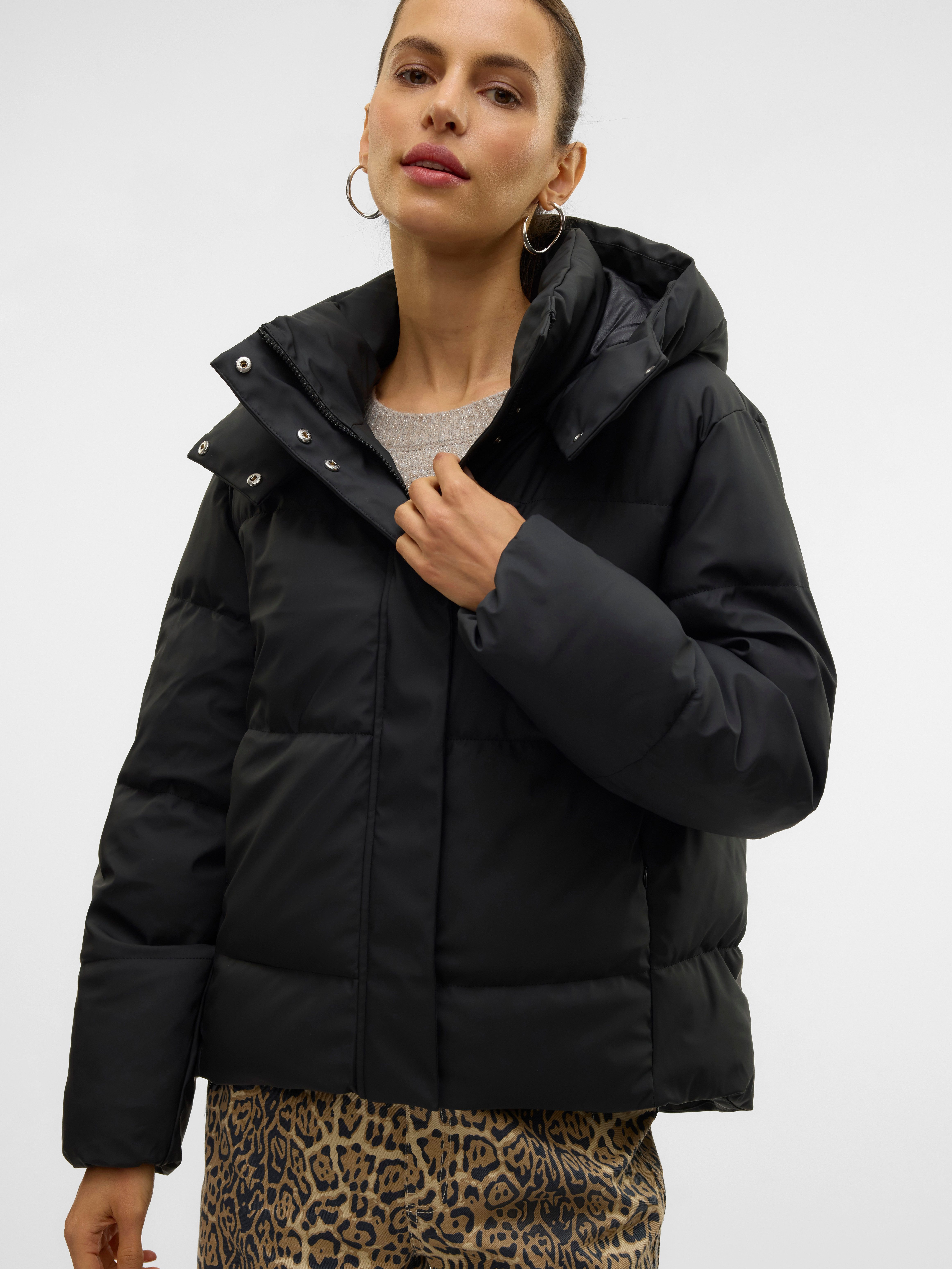 Vero Moda Steppjacke VMGRETAKYLIE SHORT COATED JACKET NOOS