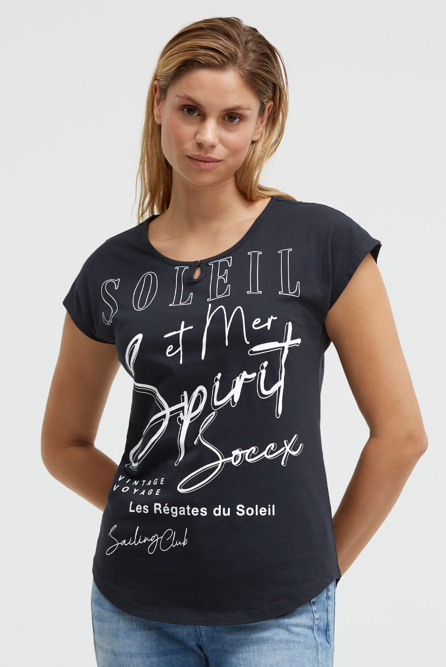 SOCCX Rundhalsshirt mit überschnittenen Schultern