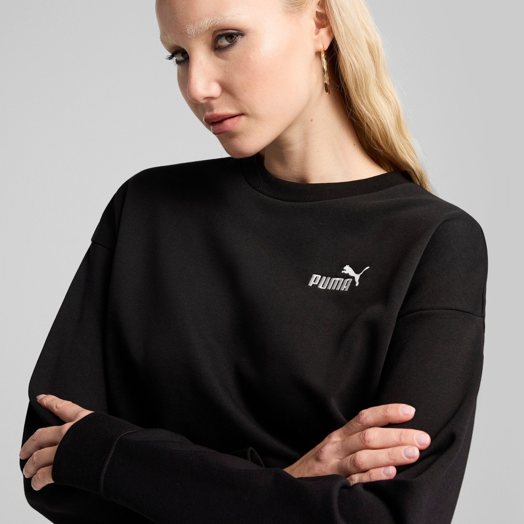 PUMA Langarmshirt ESS SMALL NO. 1 LOGO RELAXED CREW TR mit Rundhalsausschnitt, Langarm, aus Baumwollmischung