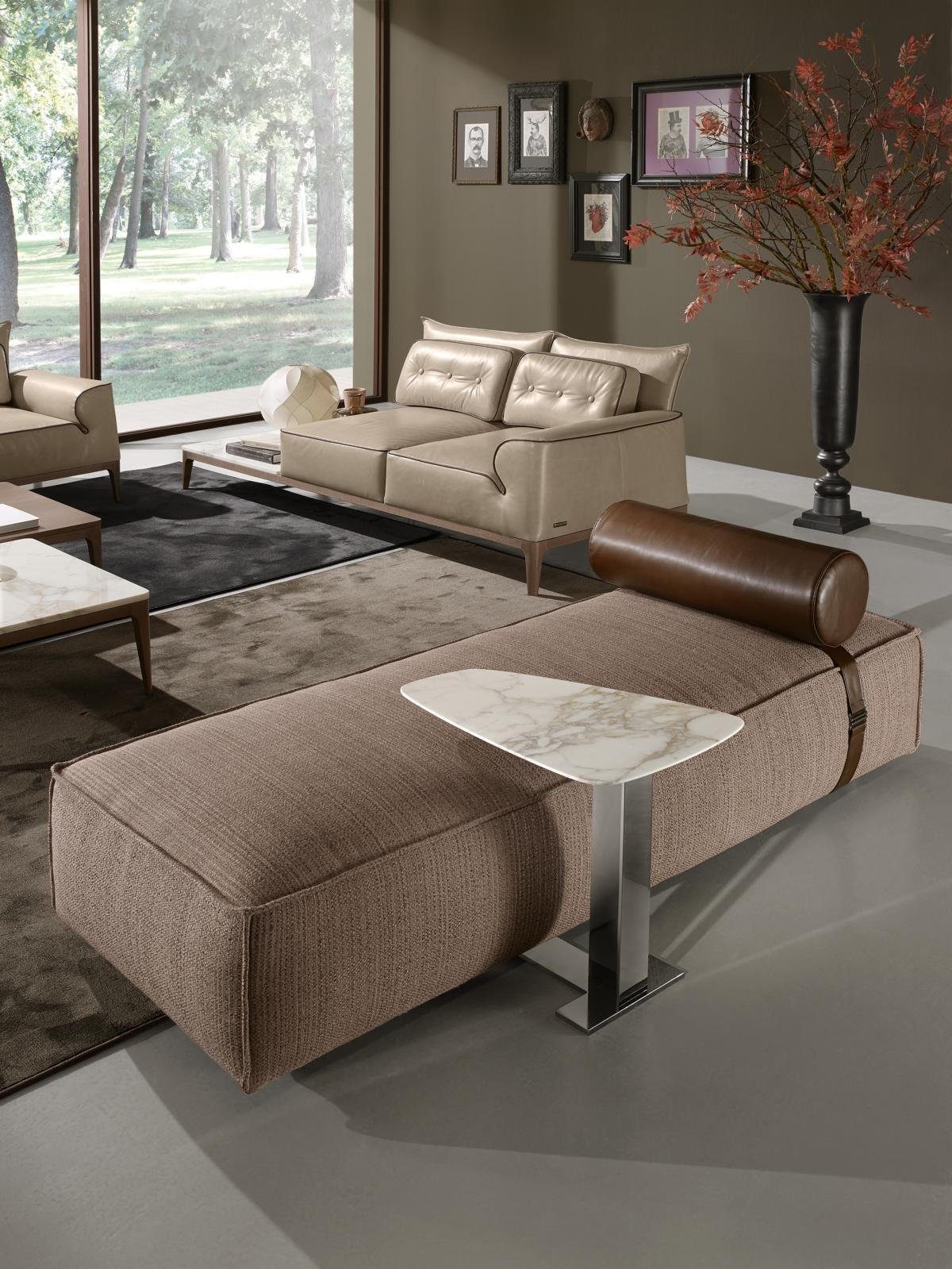 JVmoebel Chaiselongue Elegante Chaiselongue aus hochwertigem Stoff in Braun, 1 Teile, Made in Europa