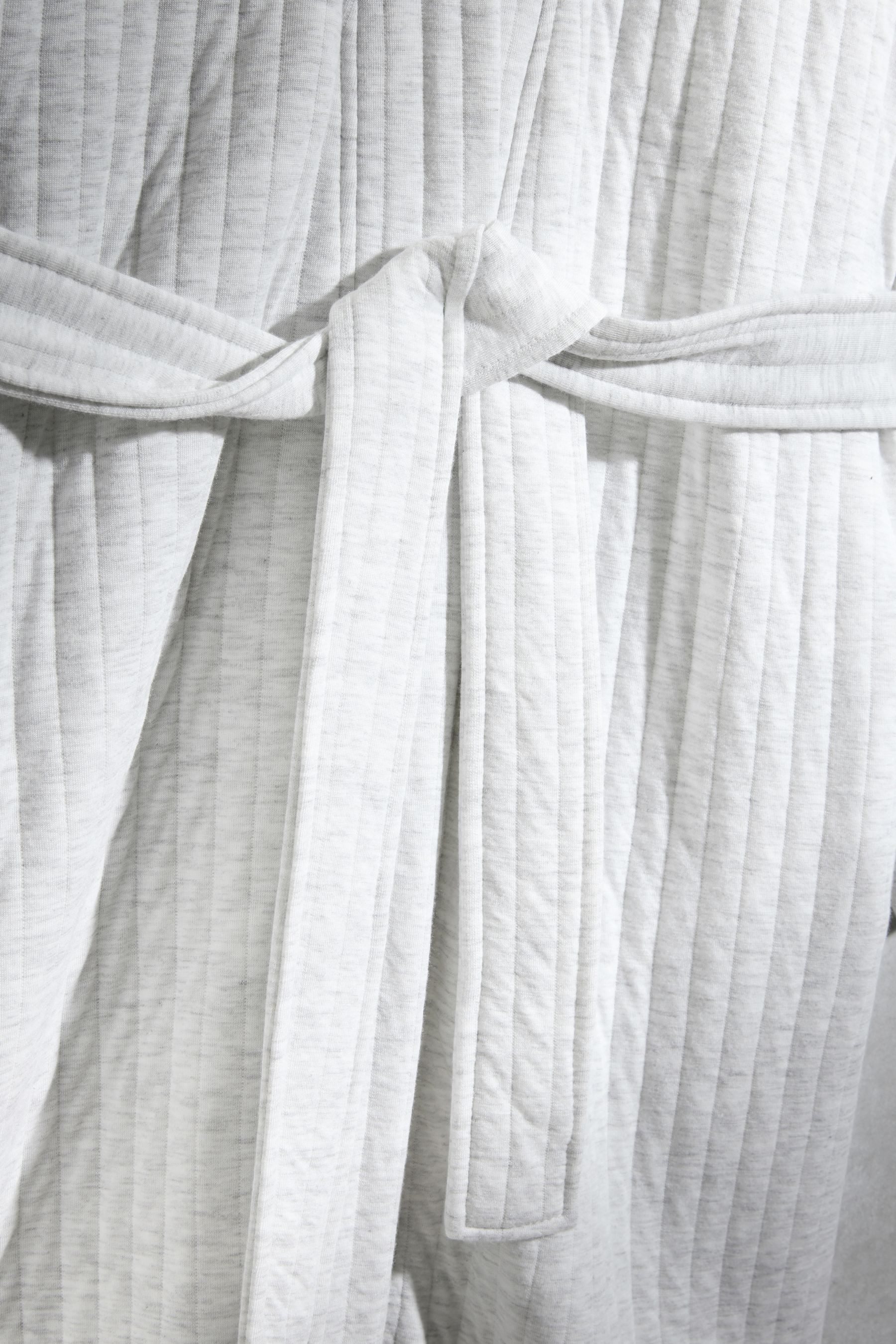 Next Damenbademantel Morgenmantel mit Textur, Polyester (recycelt), Viskose (LENZING™ ECOVERO)