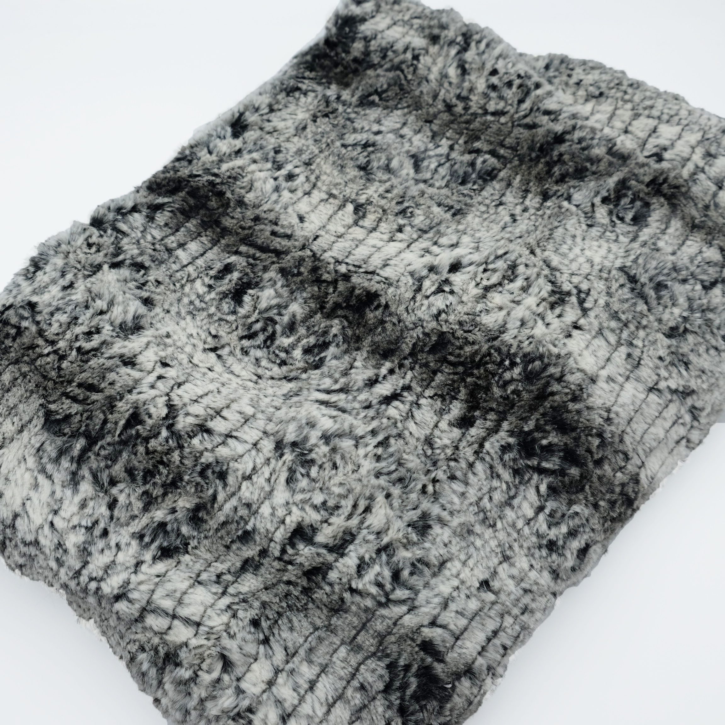 larissastoffe Stoff 0,4 m Reststück - Weiches Fellimitat, Kunstfell, Webpelz Meterware, Meterware, 40 cm x 150 cm