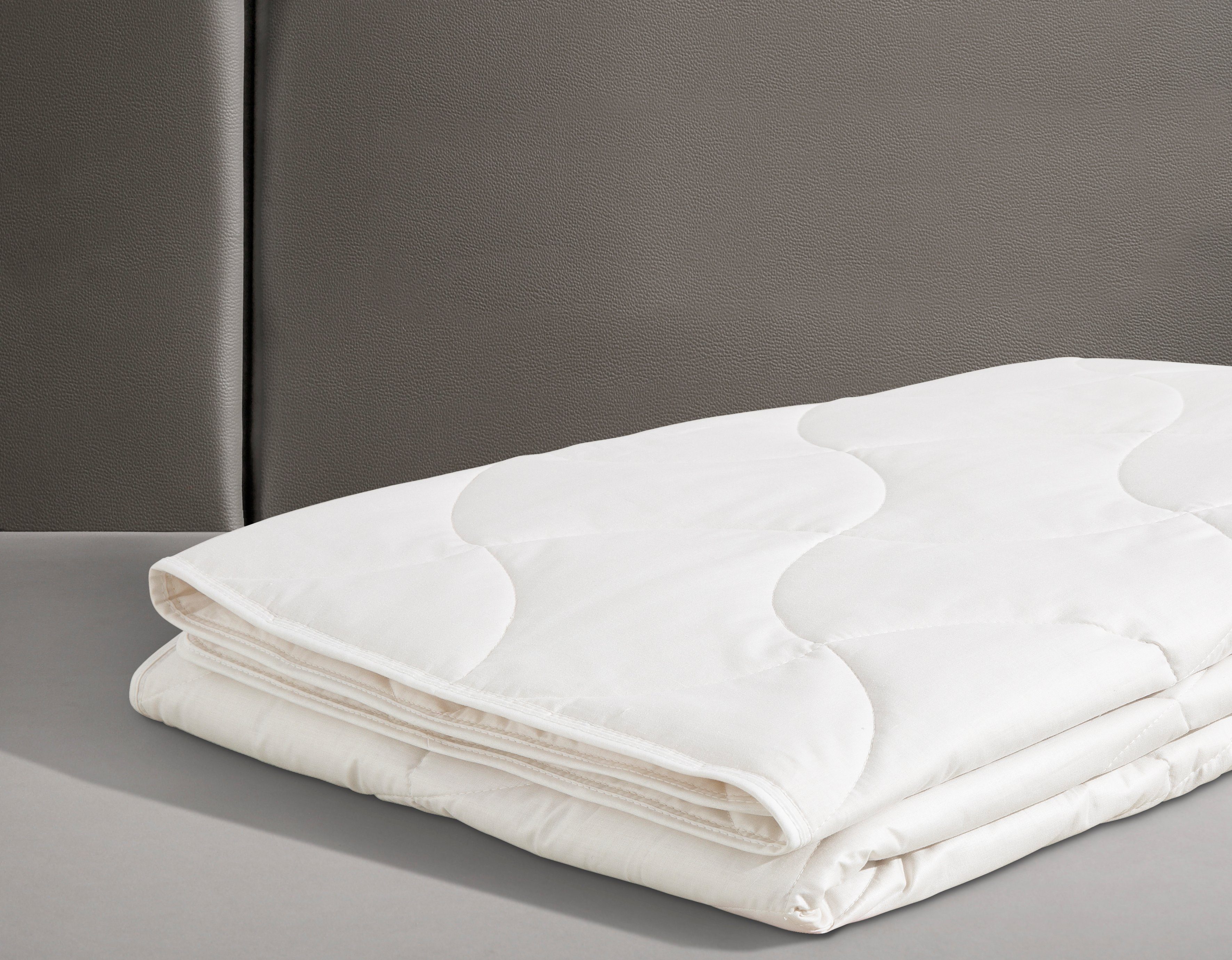 fan Naturhaarbettdecke Baby Alpaka, Füllung: 97% Alpaka, Bezug: Bio-Baumwolle, Bettdecke in 135x200 und weiteren Größen erhältlich