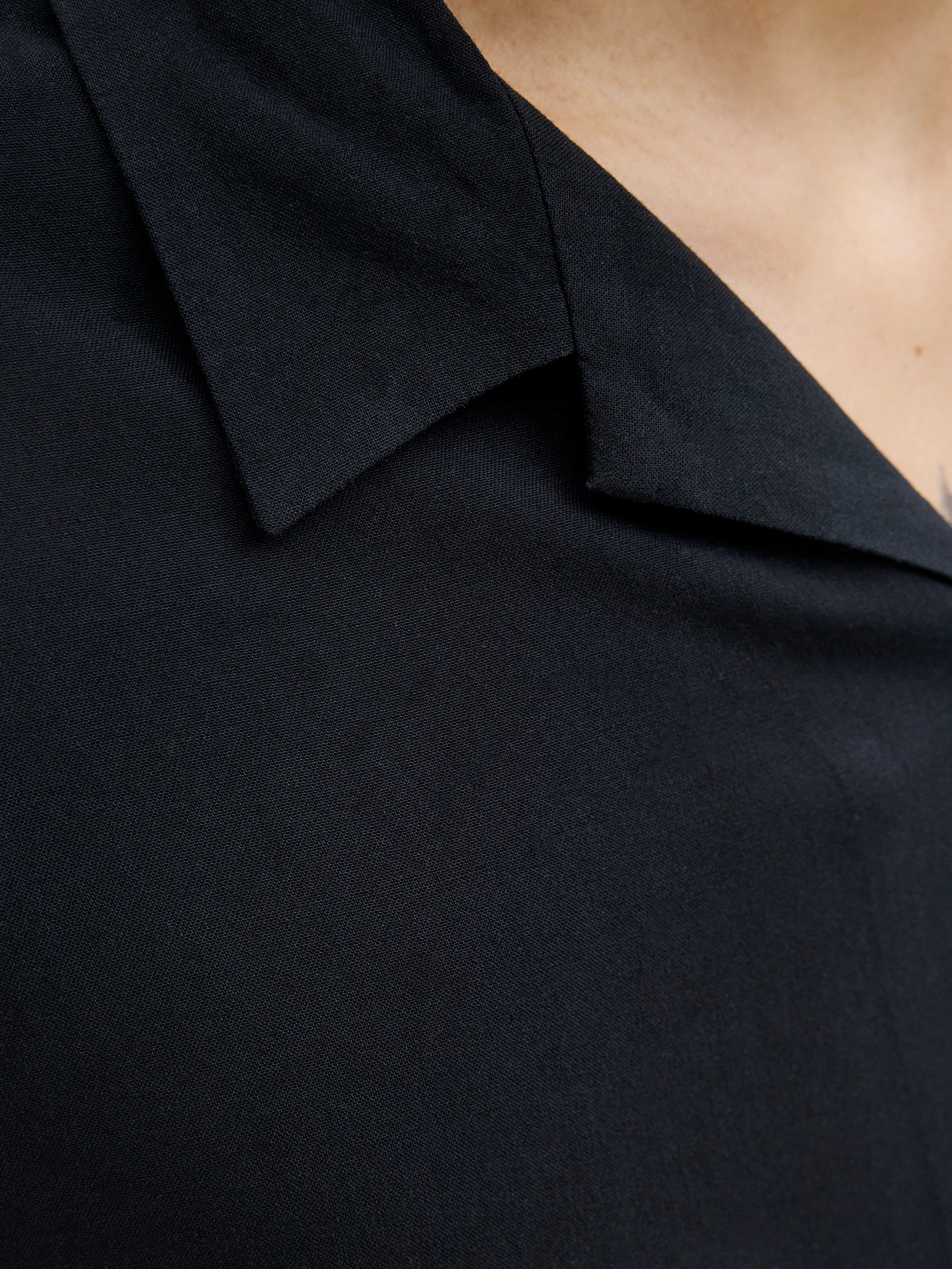 Jack & Jones Kurzarmhemd JJEJEFF SOLID RESORT SHIRT S/S SN mit Resort Kragen