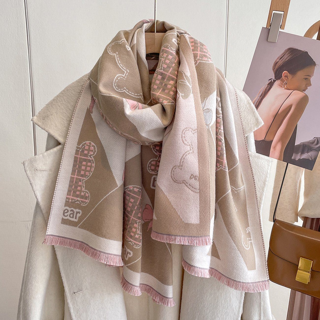EBUY Modeschal Modischer Schal mit Bärenmuster für Damen im Herbst und Winter Khaki