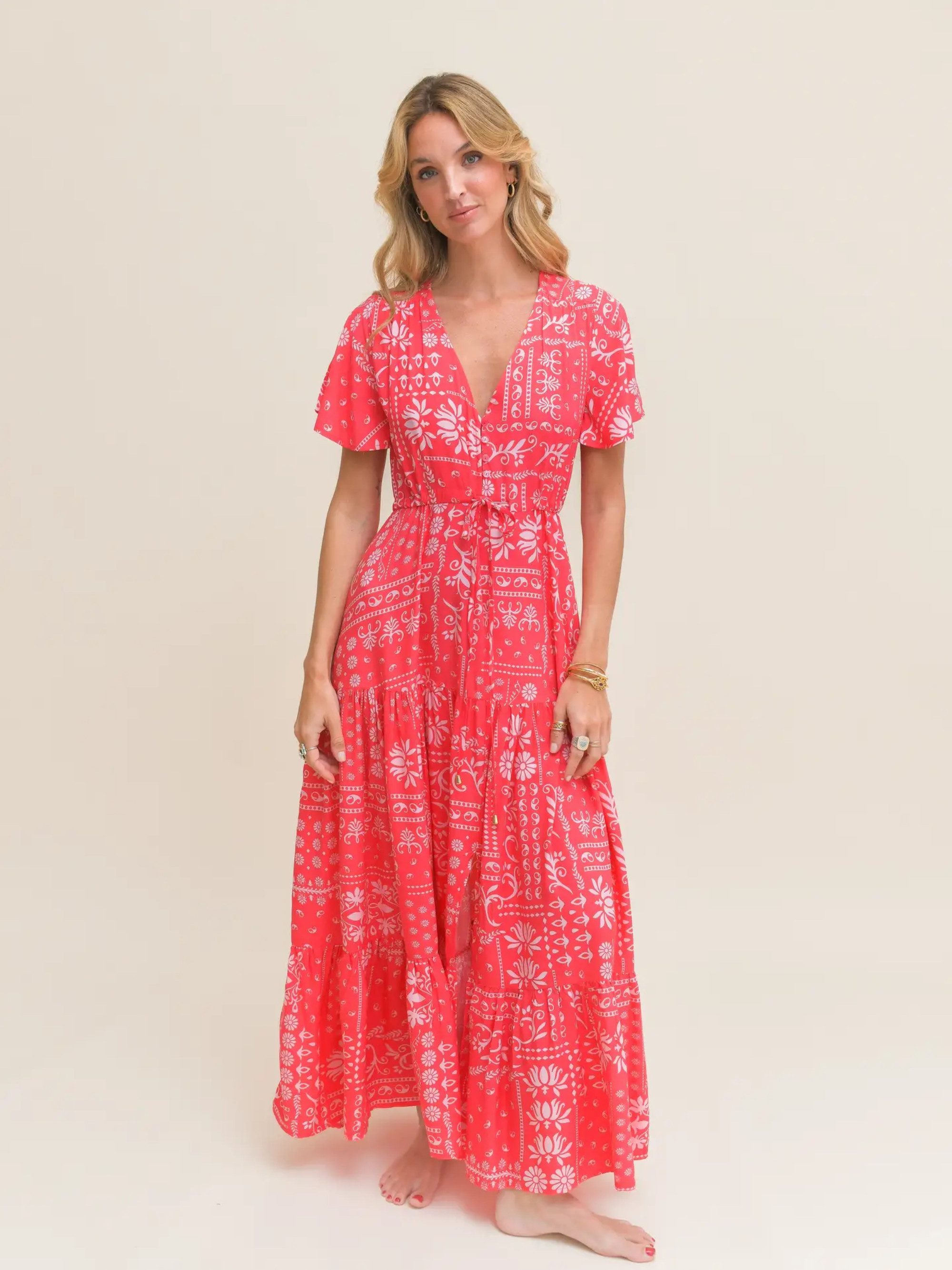 ANNIS Fashion & Accessoires Maxikleid "CORAL SERENITY" v. Jaase (1-tlg) Maxikleid mit Paisley-Print und Bindegürtel, Viskose