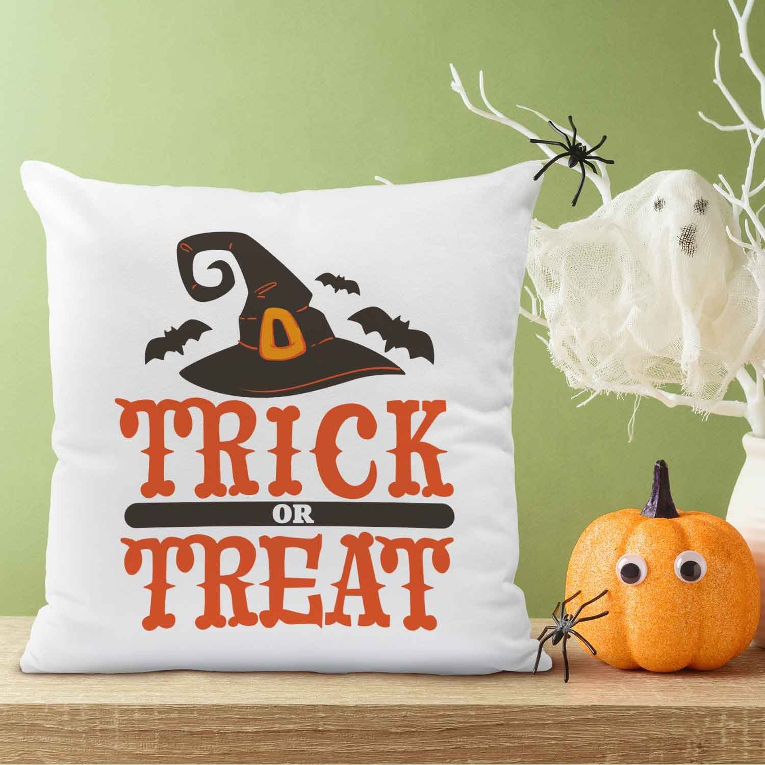 GRAVURZEILE Zierkissen - Trick or Treat - Geschenk zu Halloween - für Freunde & Familie -