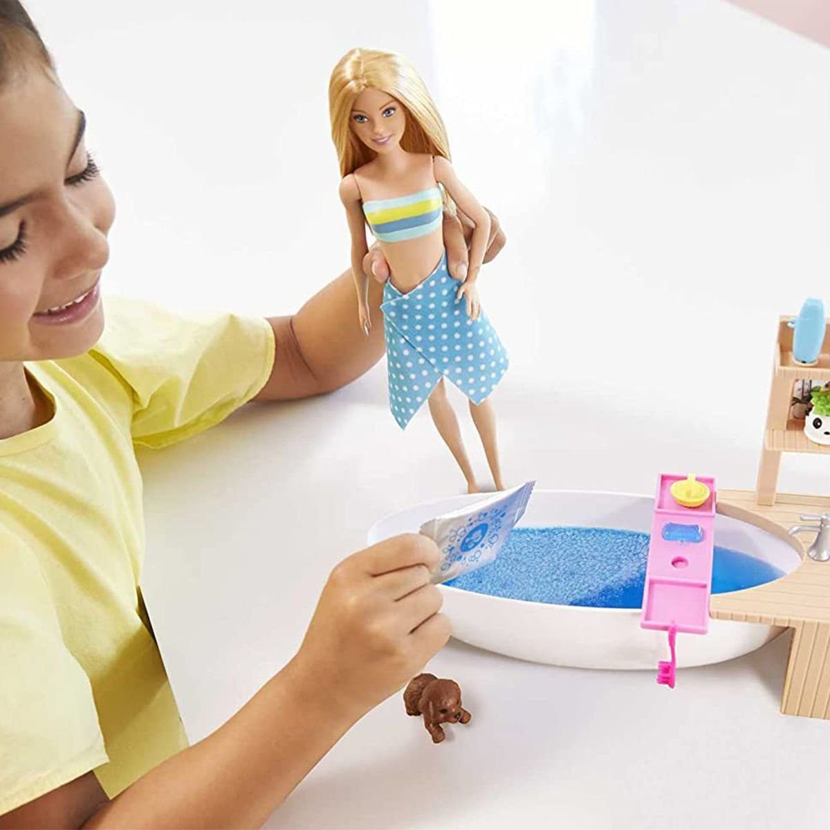 Mattel® Puppen Accessoires-Set Mattel GJN32 - Barbie - Spielset, Puppe mit  Badewanne und Zubehör, Wellnesstag