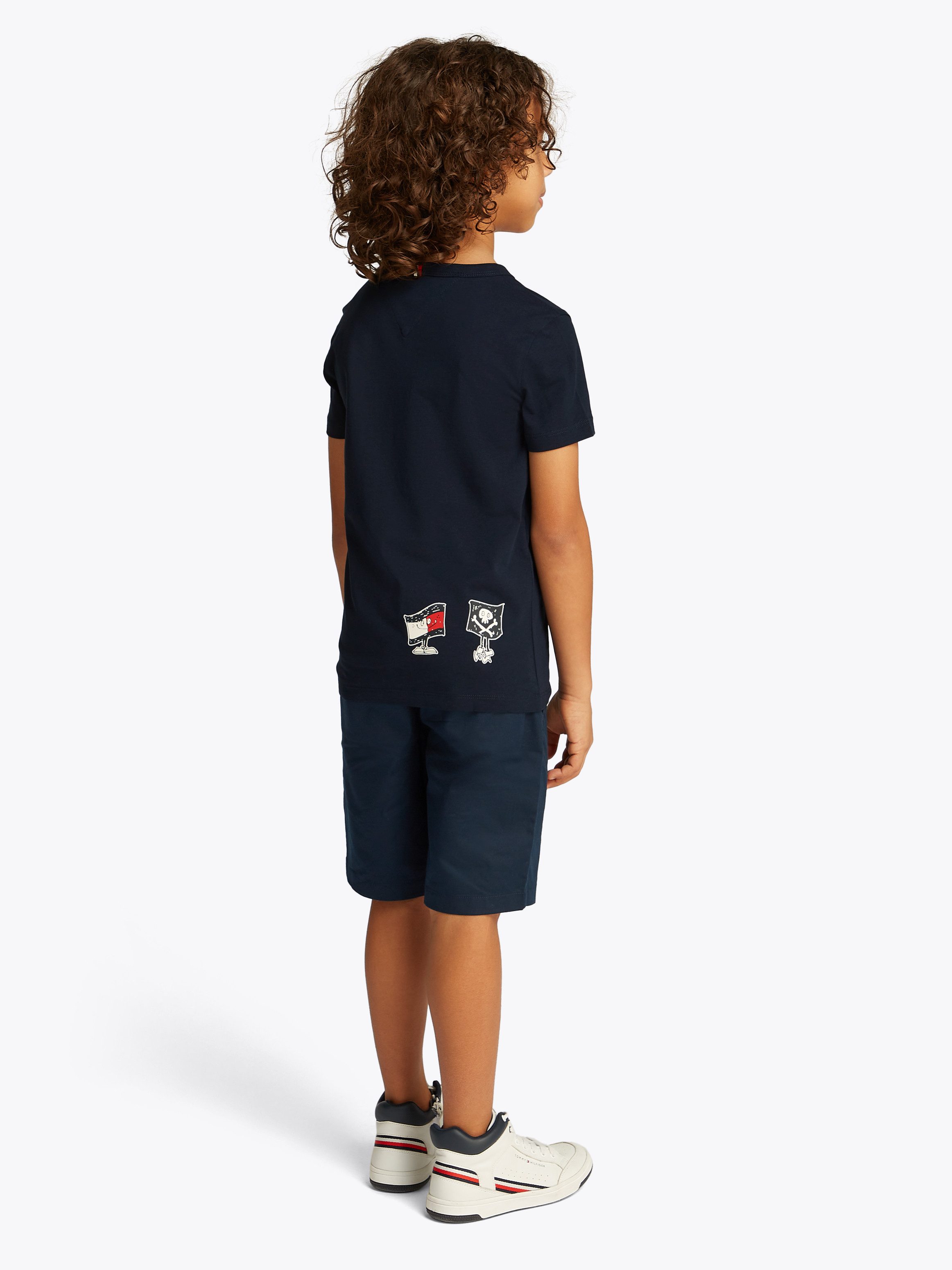 Tommy Hilfiger T-Shirt FLAG FUN TEE SS mit Grafik-Logo