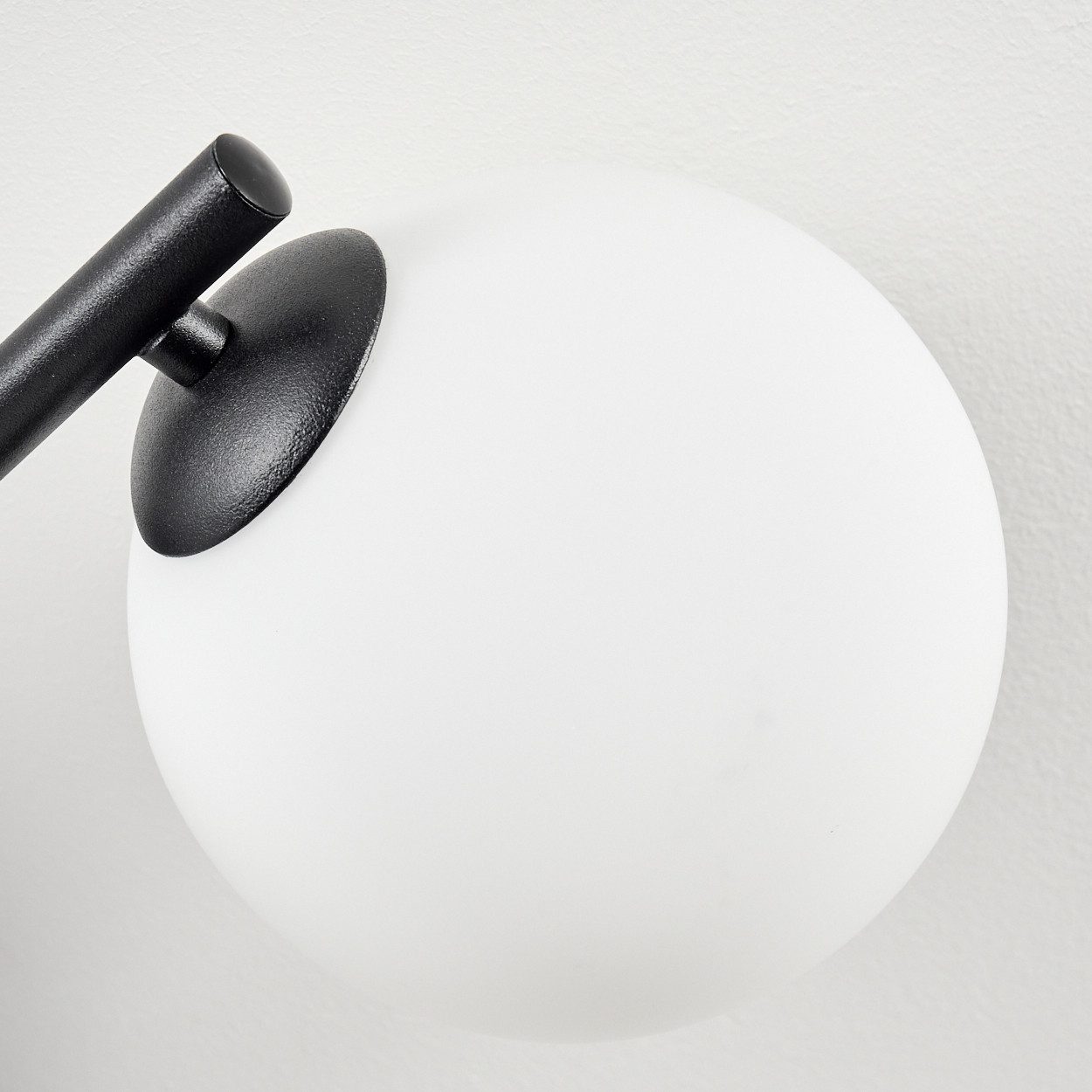 hofstein Deckenleuchte Deckenlampe aus Metall/Glas in Schwarz/Milchglas/Weiß, ohne Leuchtmittel, Deckenleuchte im Retro/Vintage-Design (Schirme Ø 15 cm), 3 x G9 – Bild 3 von 5