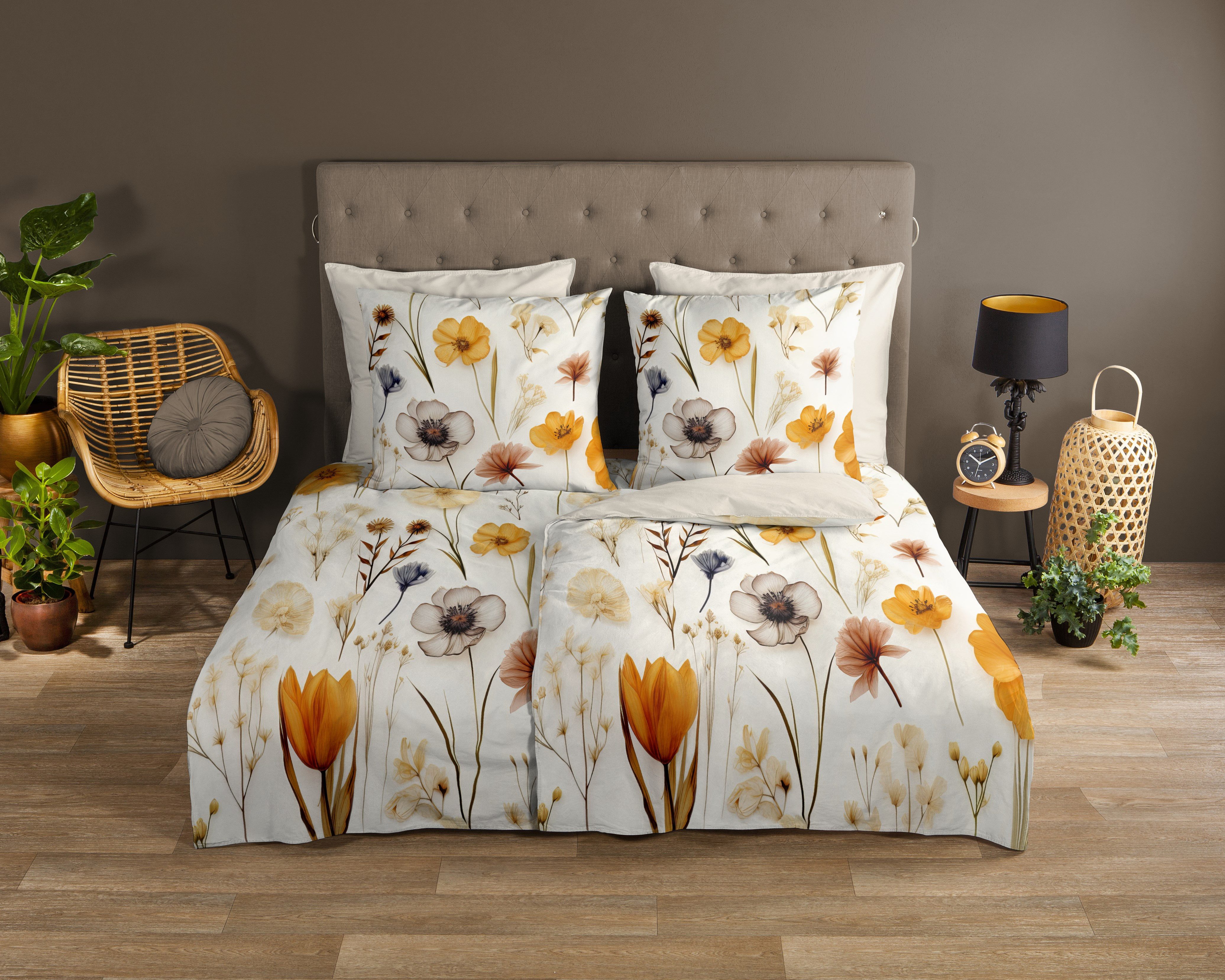good morning Wendebettwäsche Lara, Renforcé, 2 teilig, 100% Baumwolle, Renforcé, Reißverschluss, Wendeoptik, Blumen, Sand