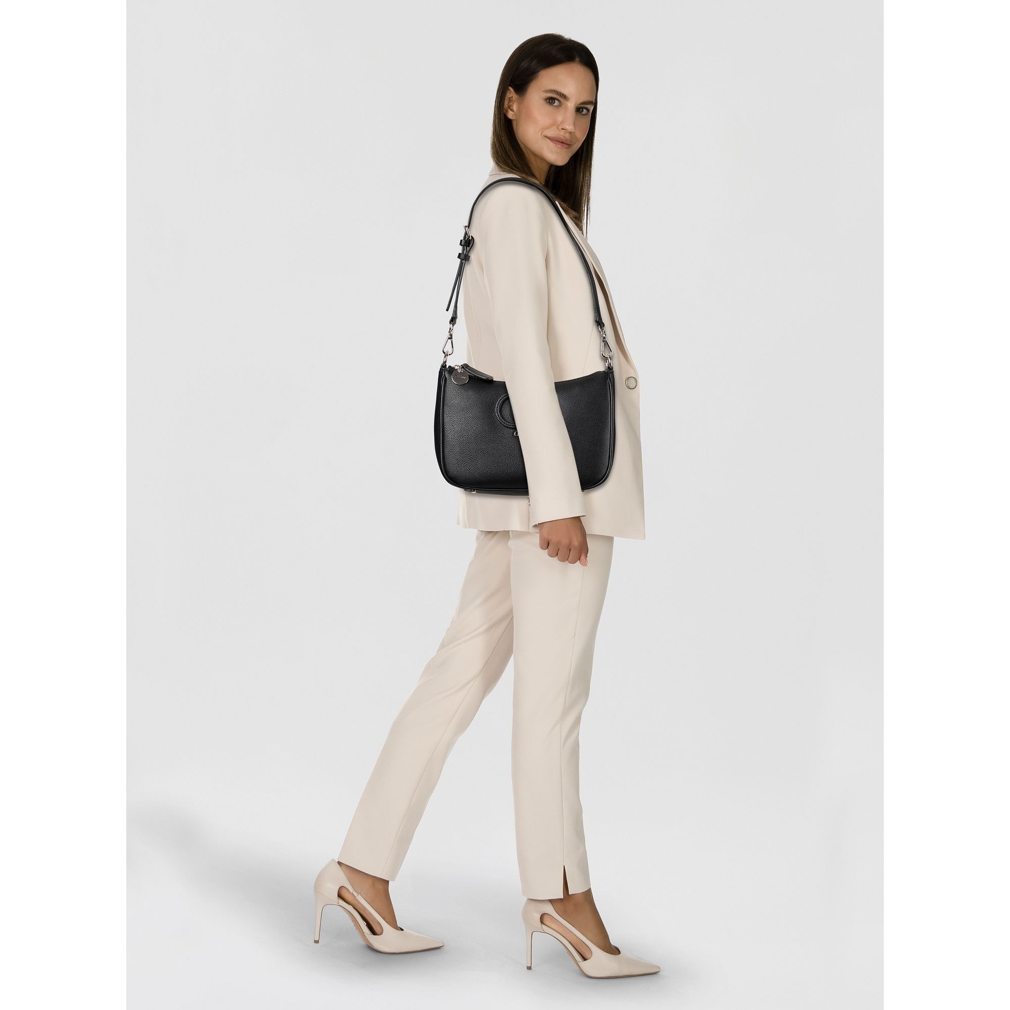 Guess Schultertasche Isola, Polyurethan günstig online kaufen