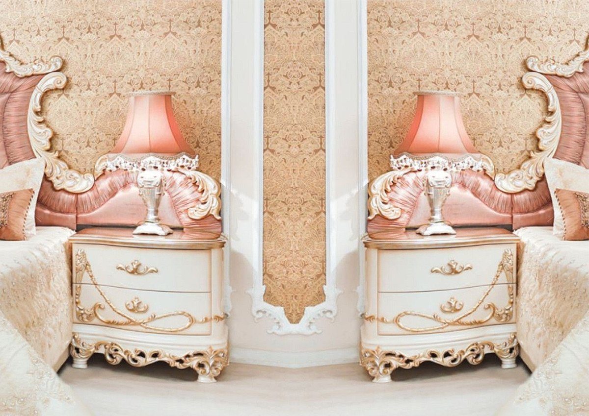 Casa Padrino Beistelltisch Luxus Barock Nachtkommoden Set Weiß / Creme / Kupferfarben 70 x 55 x H. 68 cm - Prunkvolle Massivholz Nachttische - Barock Schlafzimmer Möbel