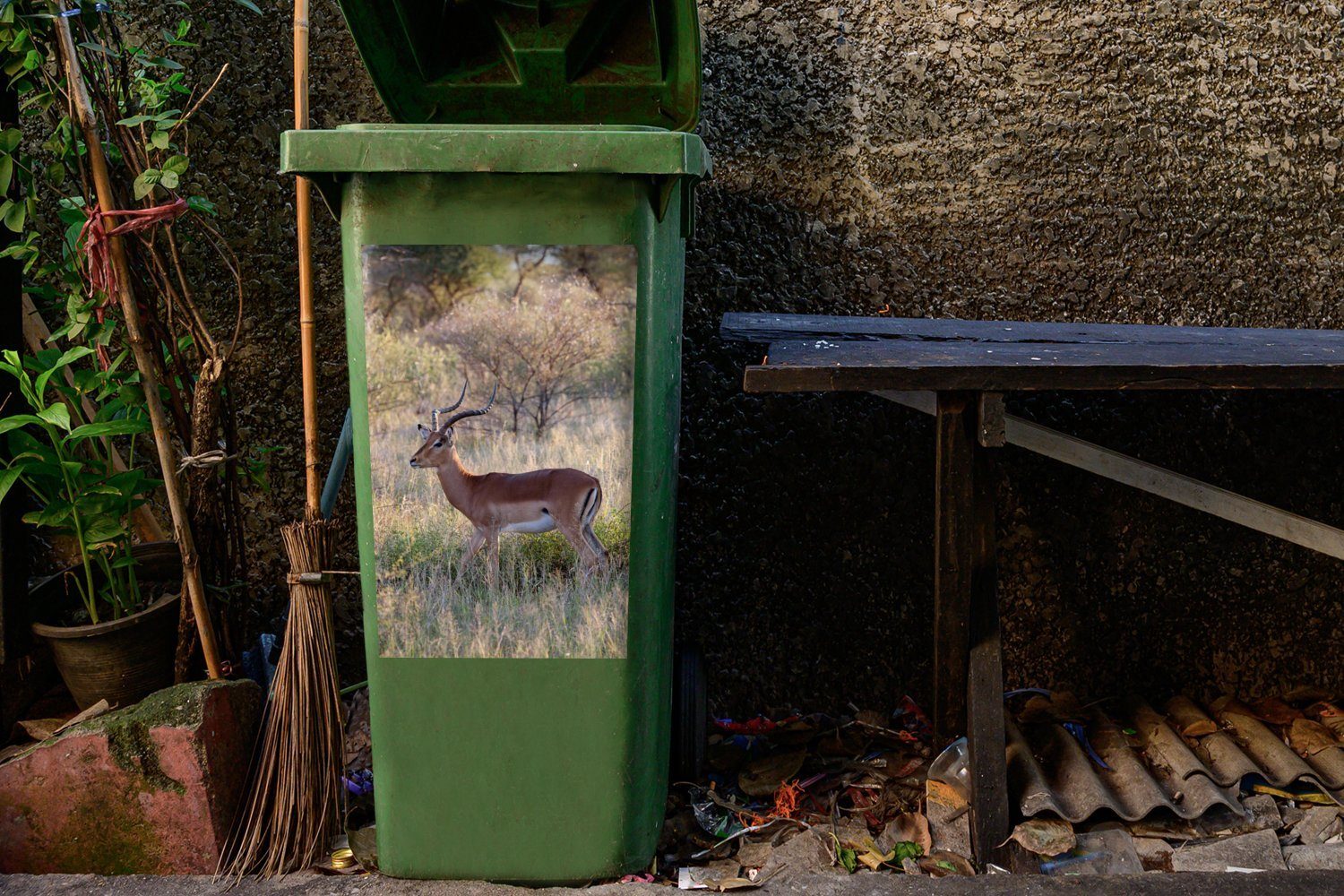 Mülleimer-aufkleber, MuchoWow St), Wandsticker Safari - Container, - Impala Abfalbehälter (1 Sticker, Mülltonne, Afrika