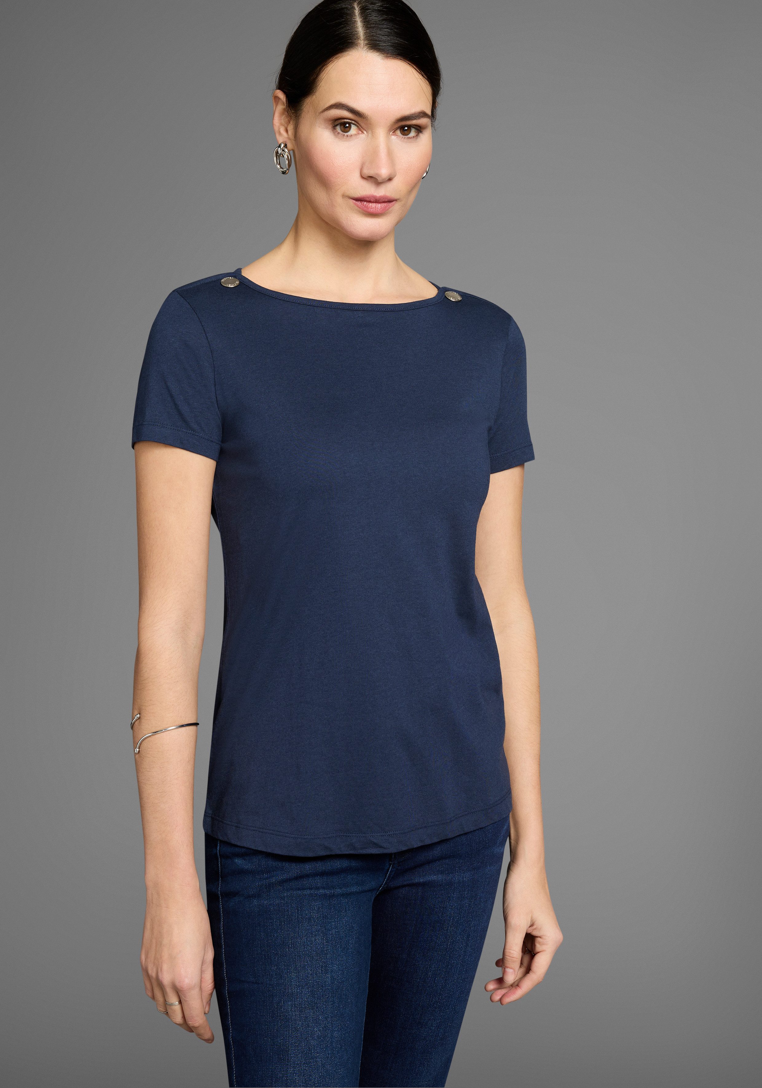 HECHTER PARIS Rundhalsshirt, mit gebrandeten Zierknöpfen günstig online kaufen