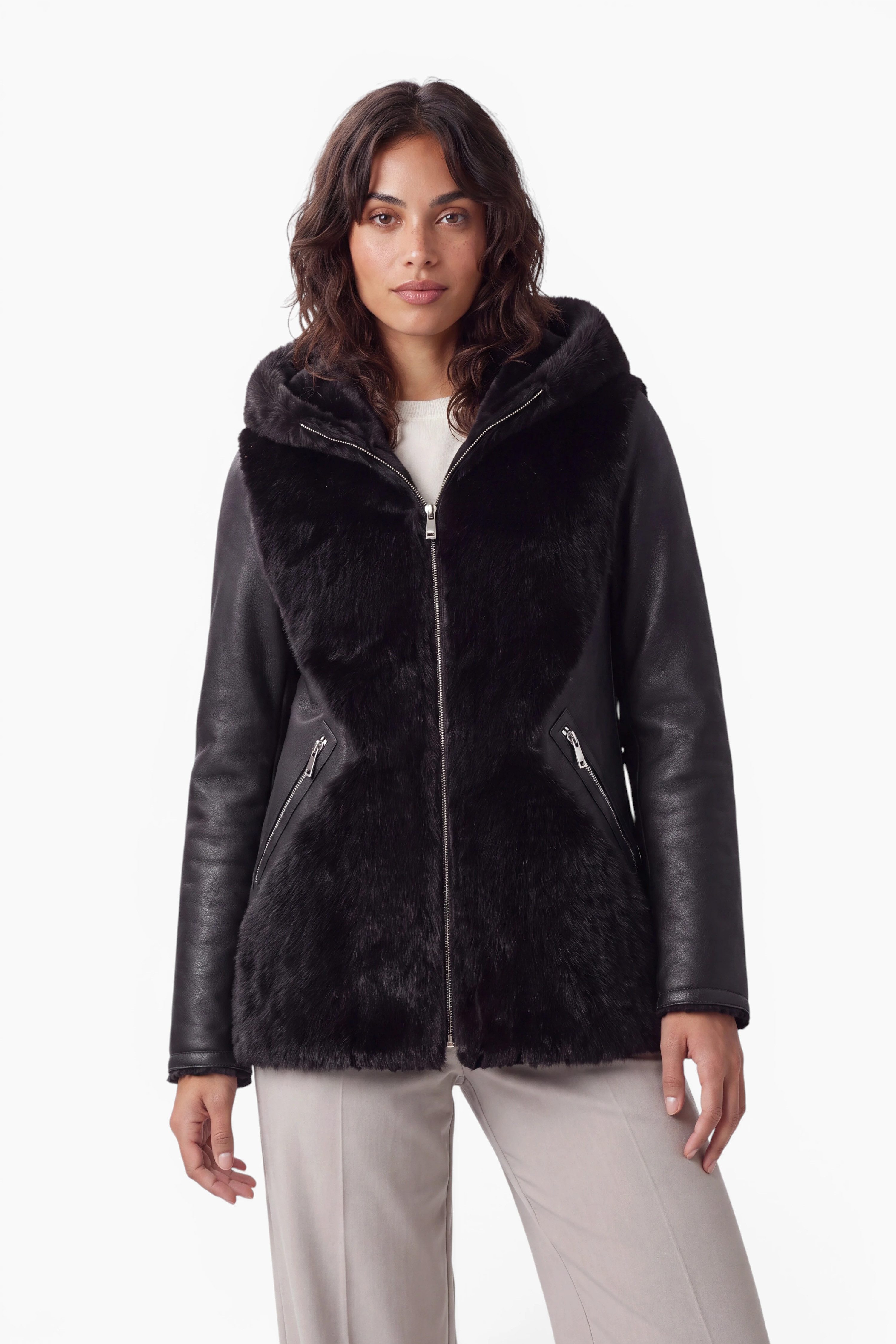 FUNK since 1776 Wendejacke StylischeJacke mit Kapuze aus Leder- und Fellimitat - 2 Looks in einem