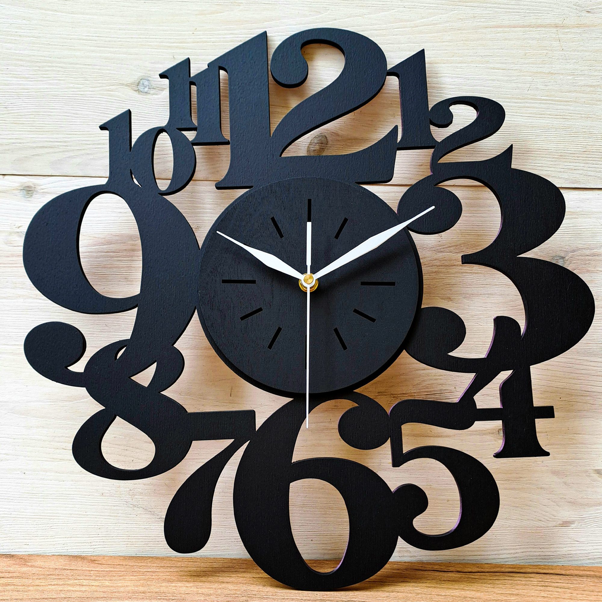 ORNAMENTI Wanduhr Handmade, grosse,modern, geometrisch, holz, hingucker Wanduhr (ohne Ticken, Wanddeko, Holzdeko, 3 Größen 40, 50, 60 cm)