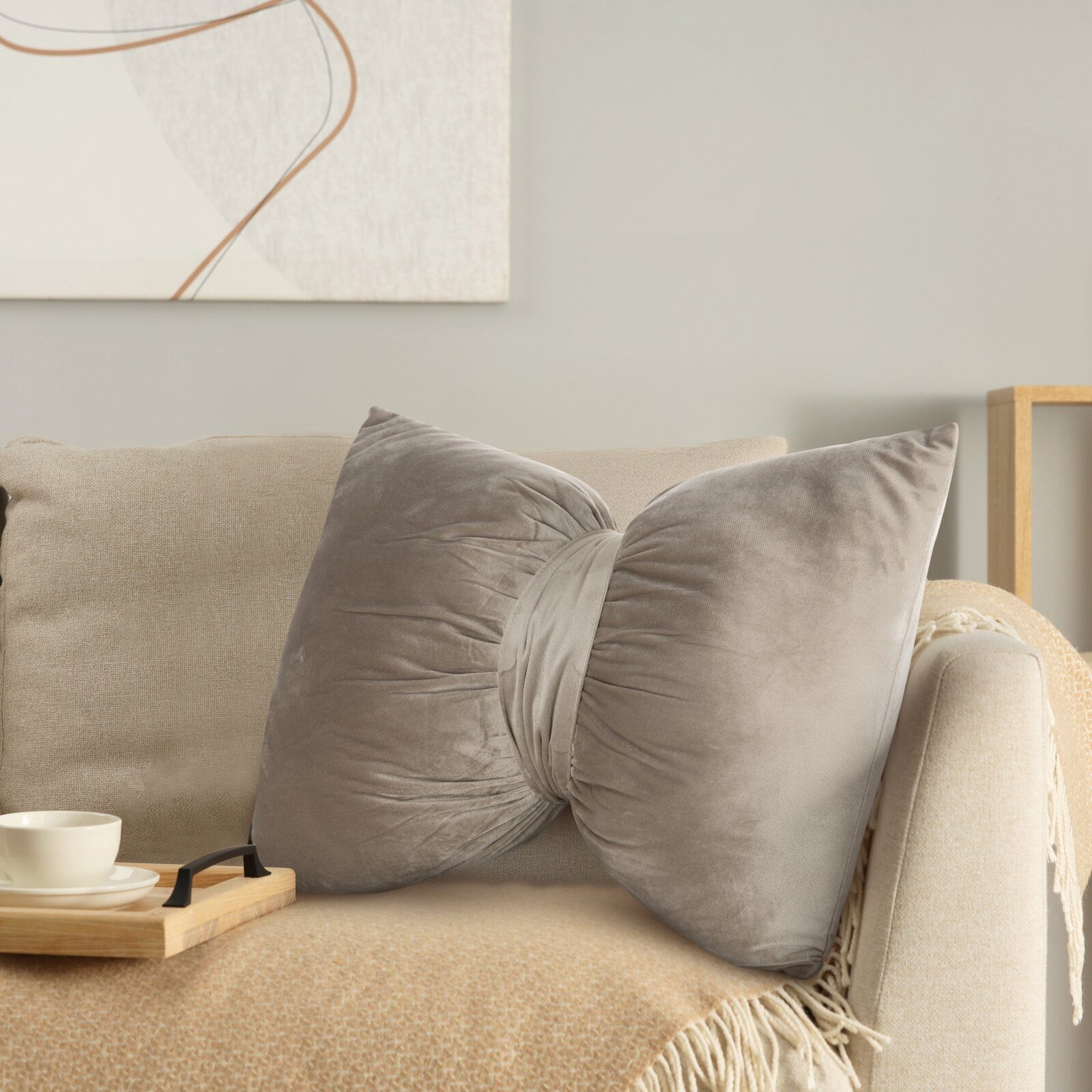 Eurofirany Dekokissen Samt-Dekokissen „Schleife“, 45x55 cm, 100 % Polyester, 200 g/m², weich & elegant – Bild 2 von 3