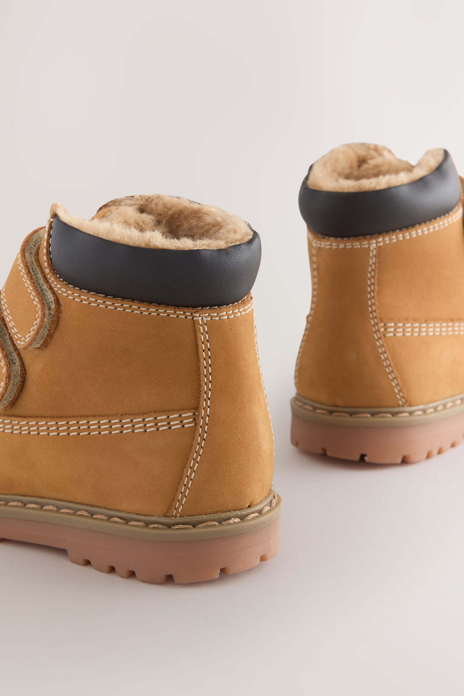 Next Warm gefütterte Stiefel mit Klettverschluss günstig online kaufen