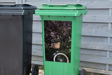 MuchoWow Wandsticker Fahrrad - Baum - Blumen (1 St), Mülleimer-aufkleber, Mülltonne, Sticker, Container, Abfalbehälter