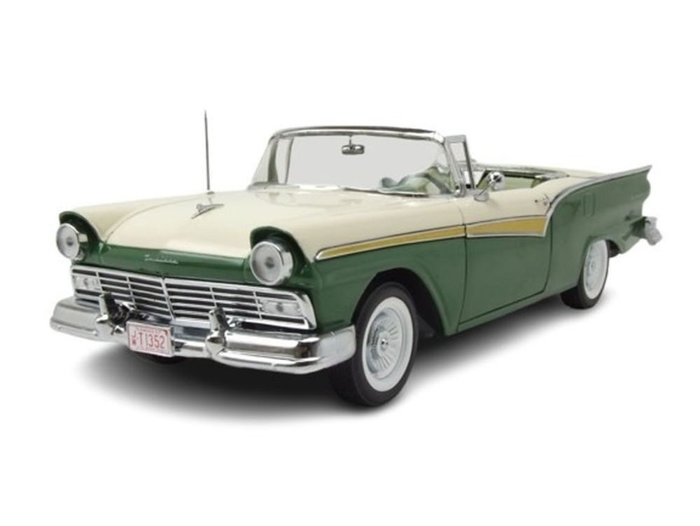 Sun Star Modellauto Ford Fairlane 500 Skyliner 1957 grün weiß, Maßstab 1:18