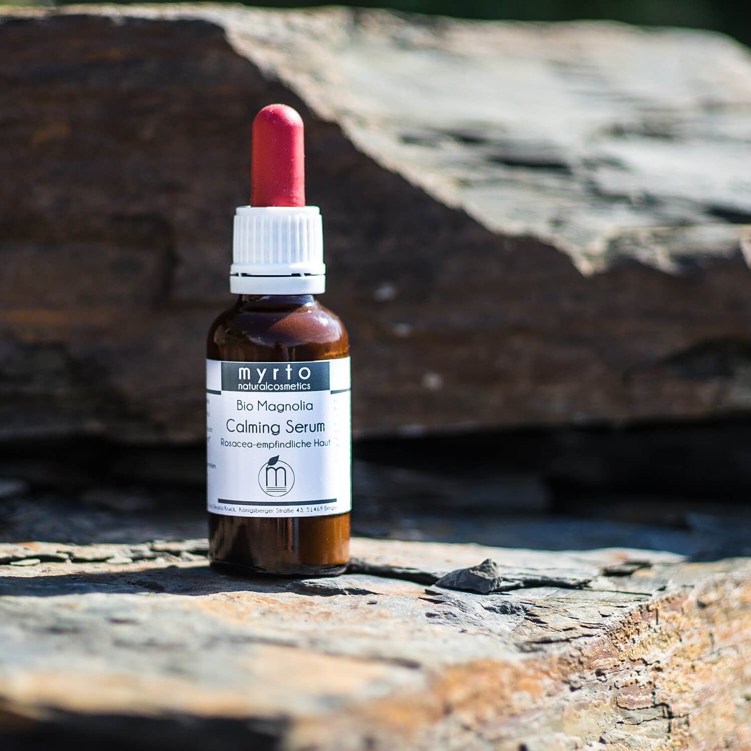 myrto Naturkosmetik Gesichtsserum Bio Magnolia Calming Serum – bei empfindlicher Haut & Rosacea, Bestbewertung bei Codecheck: 100% EMPFEHLENSWERT (grüner Ring)