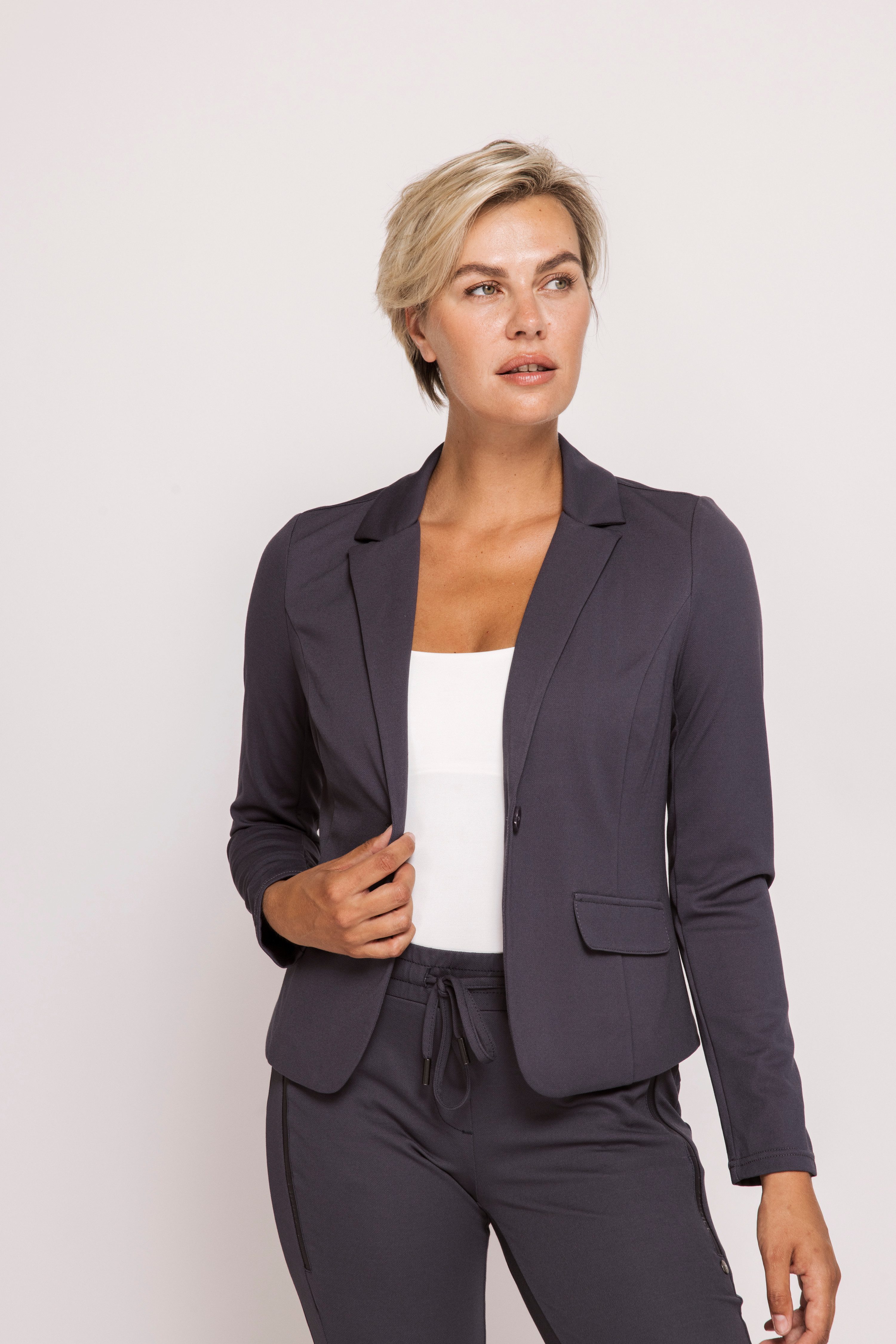 Zhrill Kurzblazer BETSY modern, taillierte Passform, aus Baumwollmischung, 1-Knopf-Form