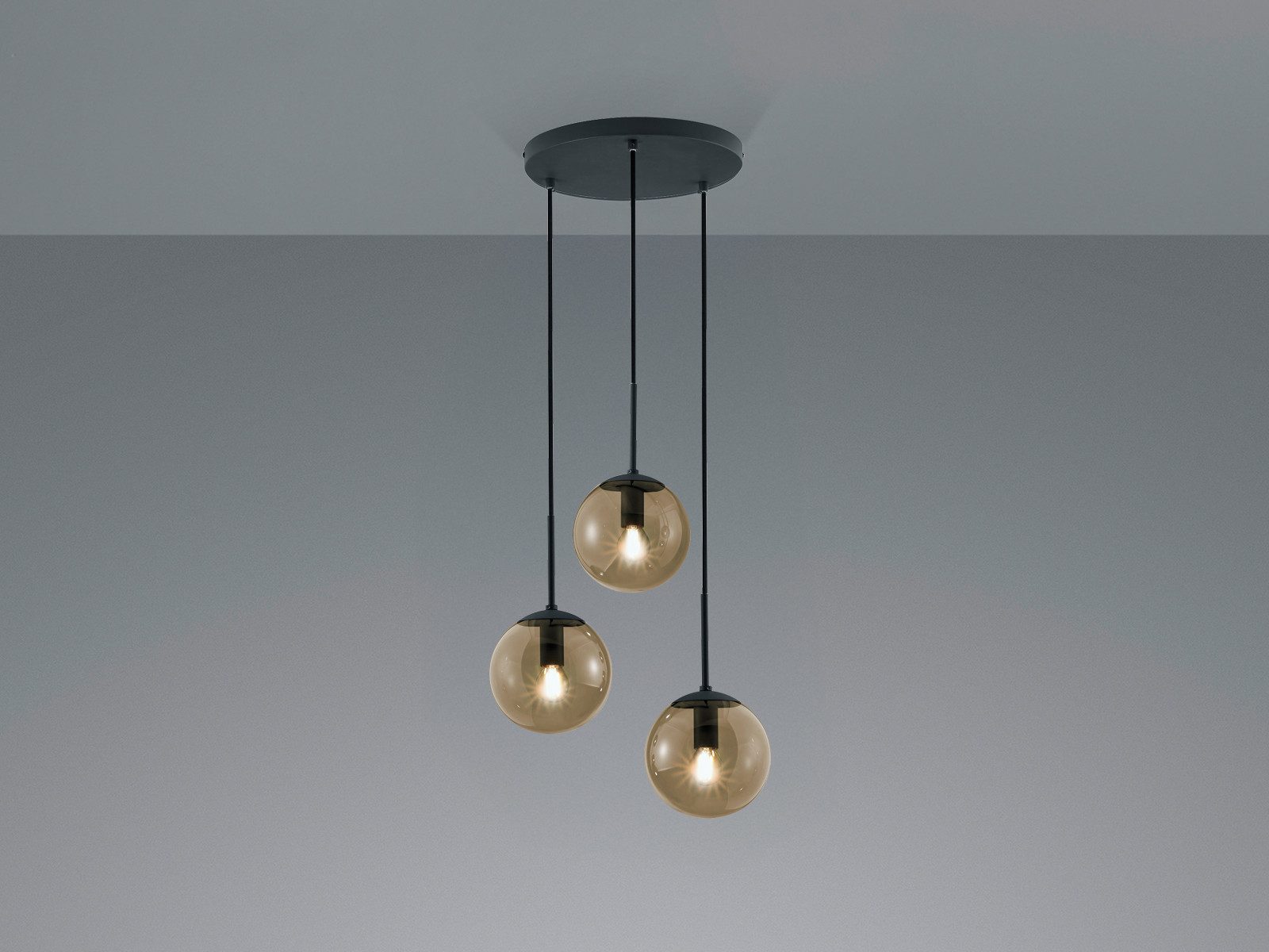 TRIO Leuchten LED Pendelleuchte, LED wechselbar, Warmweiß, ausgefallene Cluster Lampe dreiflammig mit Glaskugeln aus Rauchglas