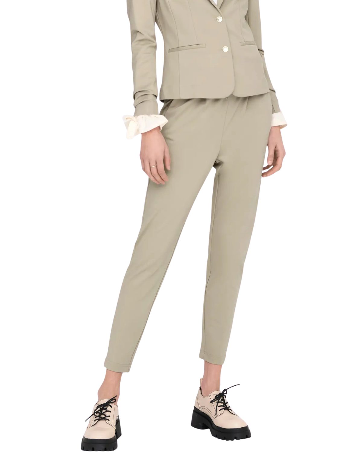 ONLY Jerseyhose Moderne Damenhose mit hohem Tragekomfort und schmal zulaufendem Beim