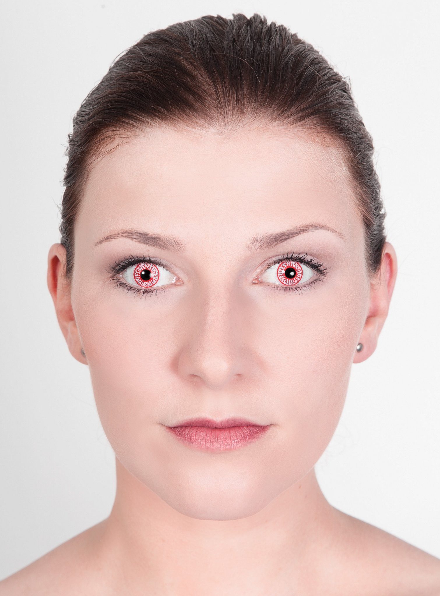 Metamorph Motivlinsen Bloodshot mit Dioptrie, Eine weiße Kontaktlinse mit roten Adern mit Stärke