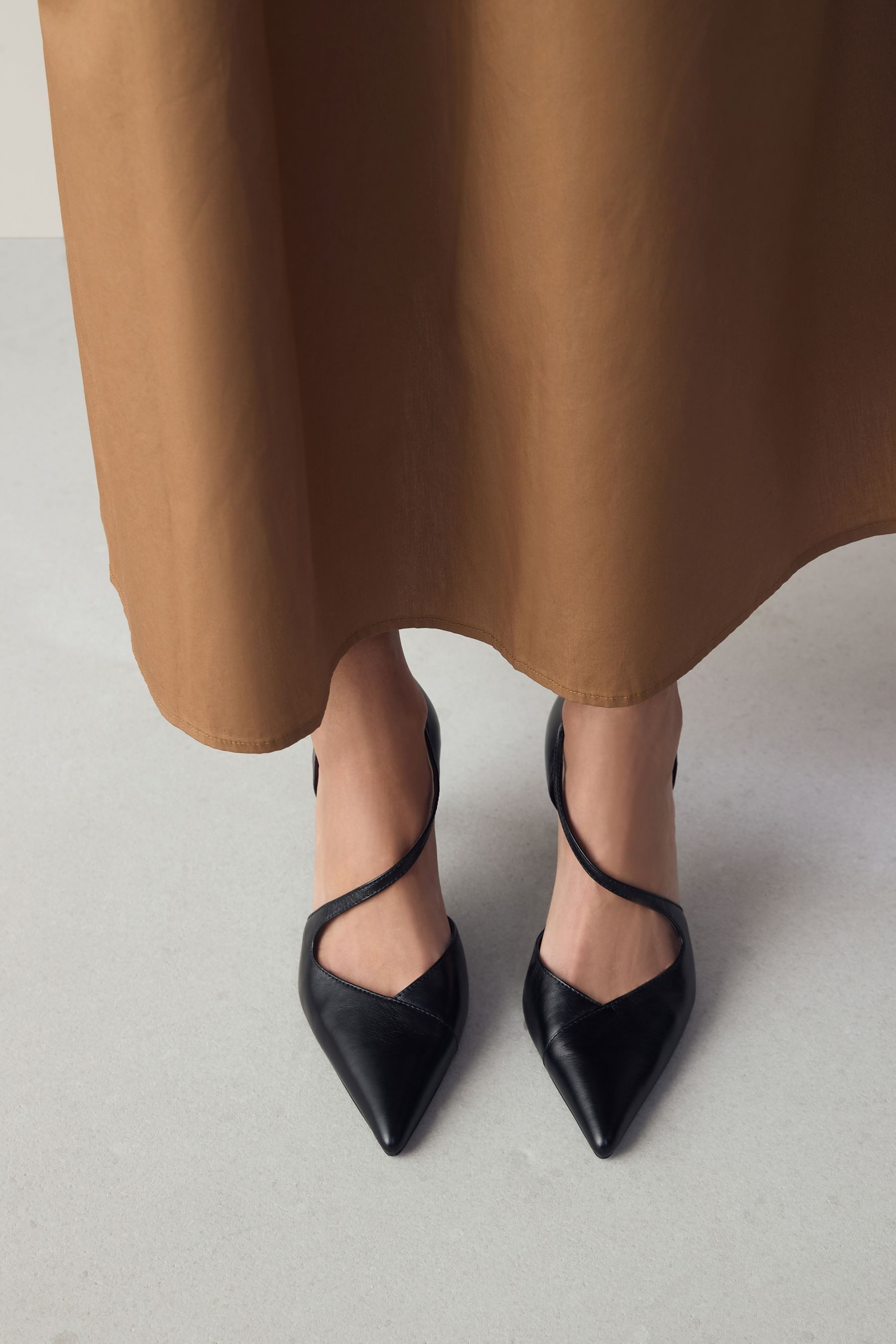 Next Forever Comfort® asymmetrische Leder-Pumps Pumps (1-tlg) günstig online kaufen