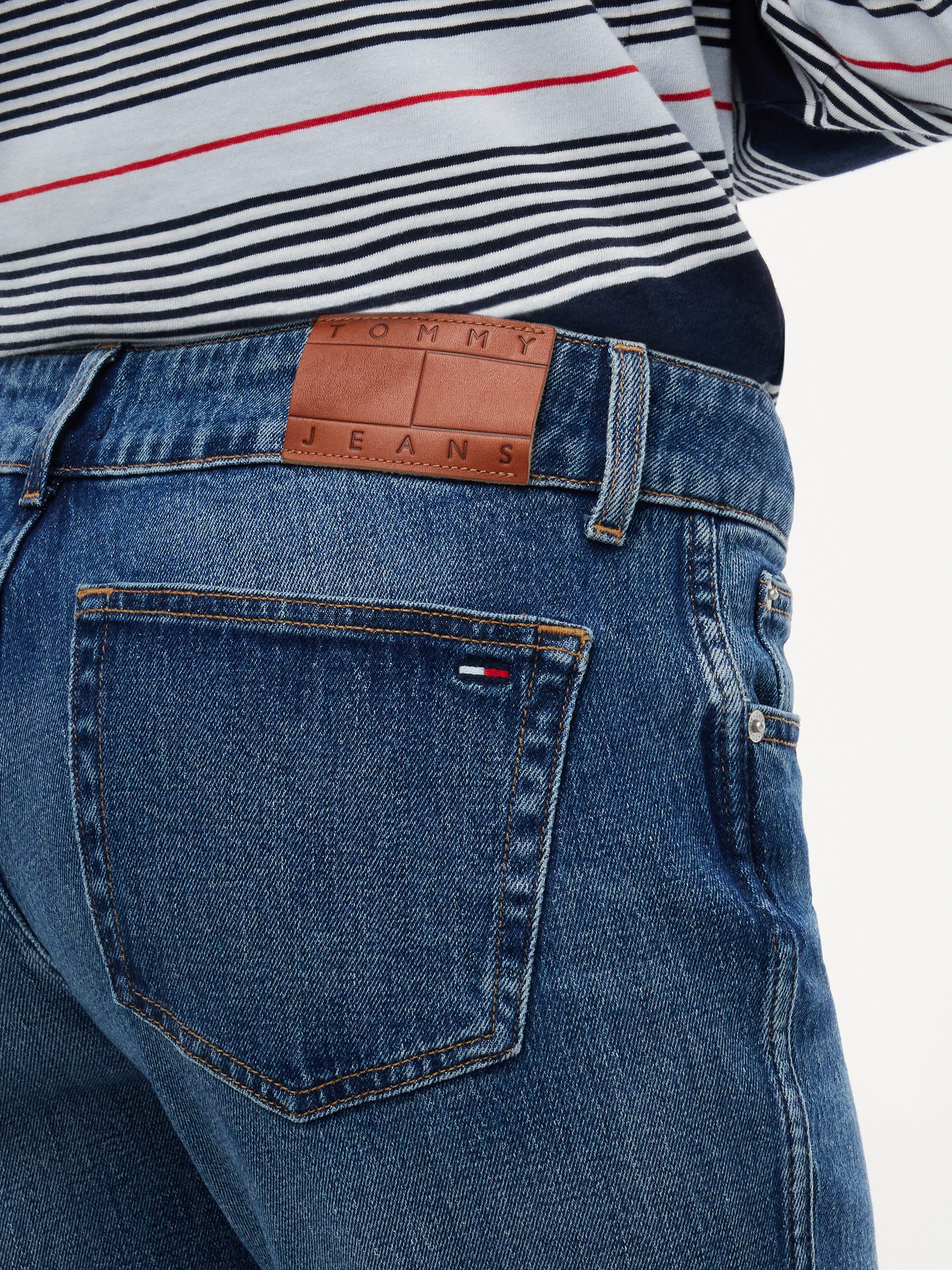 Tommy Jeans Bootcut-Jeans SIA LOW RISE BOOTCUT BJ0155 Baumwollmischung