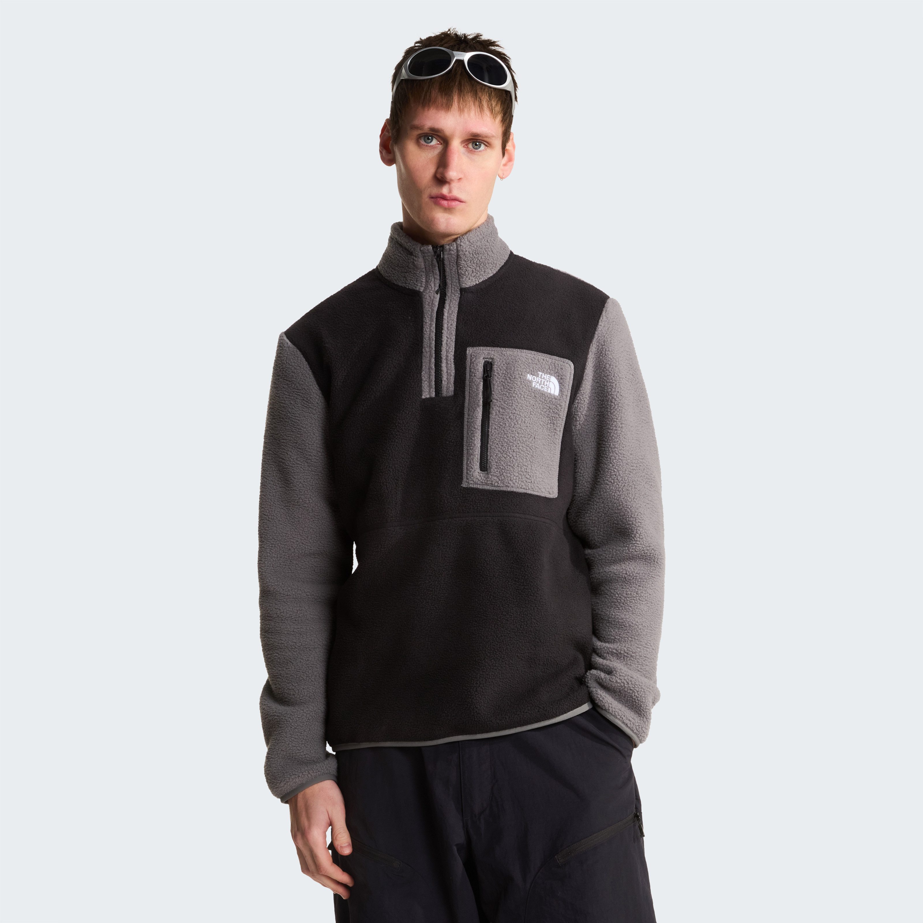 The North Face Strickfleece-Pullover M YUMIORI 1/4 ZIP aus Strickfleece, mit Stehkragen, mit Brusttasche, pflegeleicht