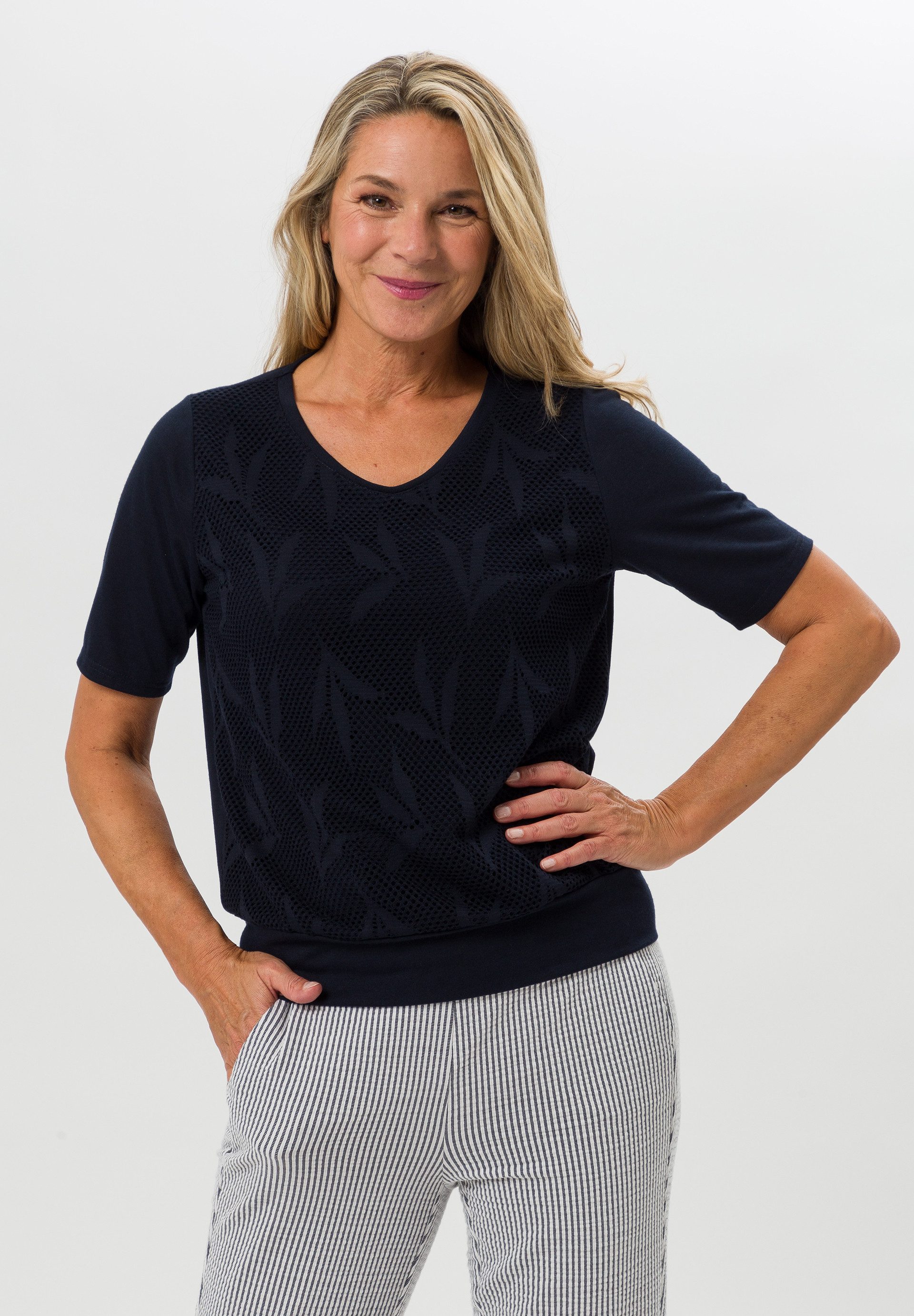 FRANK WALDER Kurzarmshirt mit elastischer Lochspitze günstig online kaufen