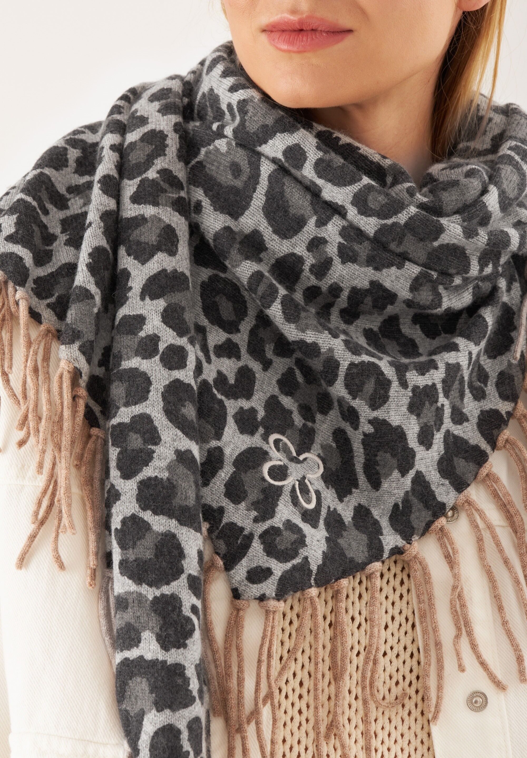 Codello Dreieckstuch, (1-St), mit Leo-Muster