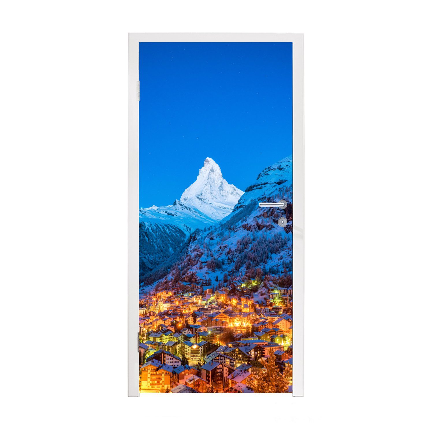 MuchoWow Türtapete Bergdorf an einem verschneiten Berg in der Schweiz, Matt, bedruckt, (1 St), Fototapete für Tür, Türaufkleber, 75x205 cm