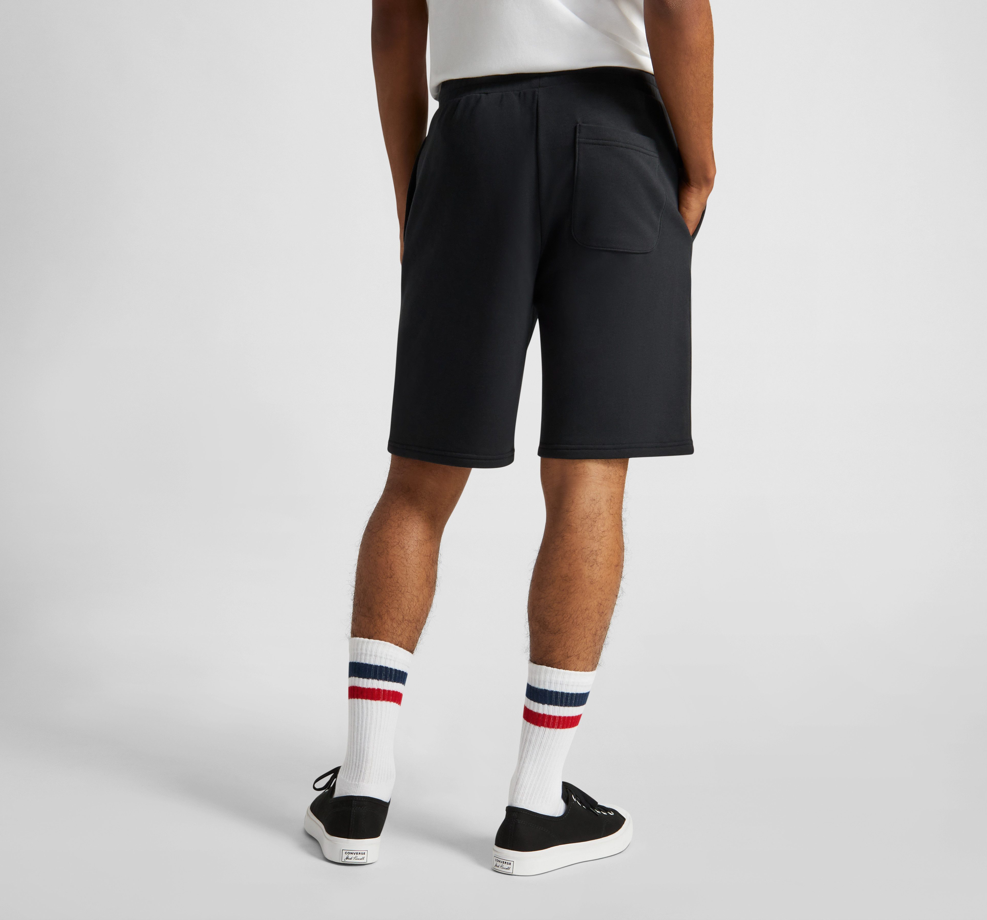 Converse Sweatshorts EMBROIDERED STAR CHEVRON STANDARD-FIT FLEECE SHORT (1- günstig online kaufen