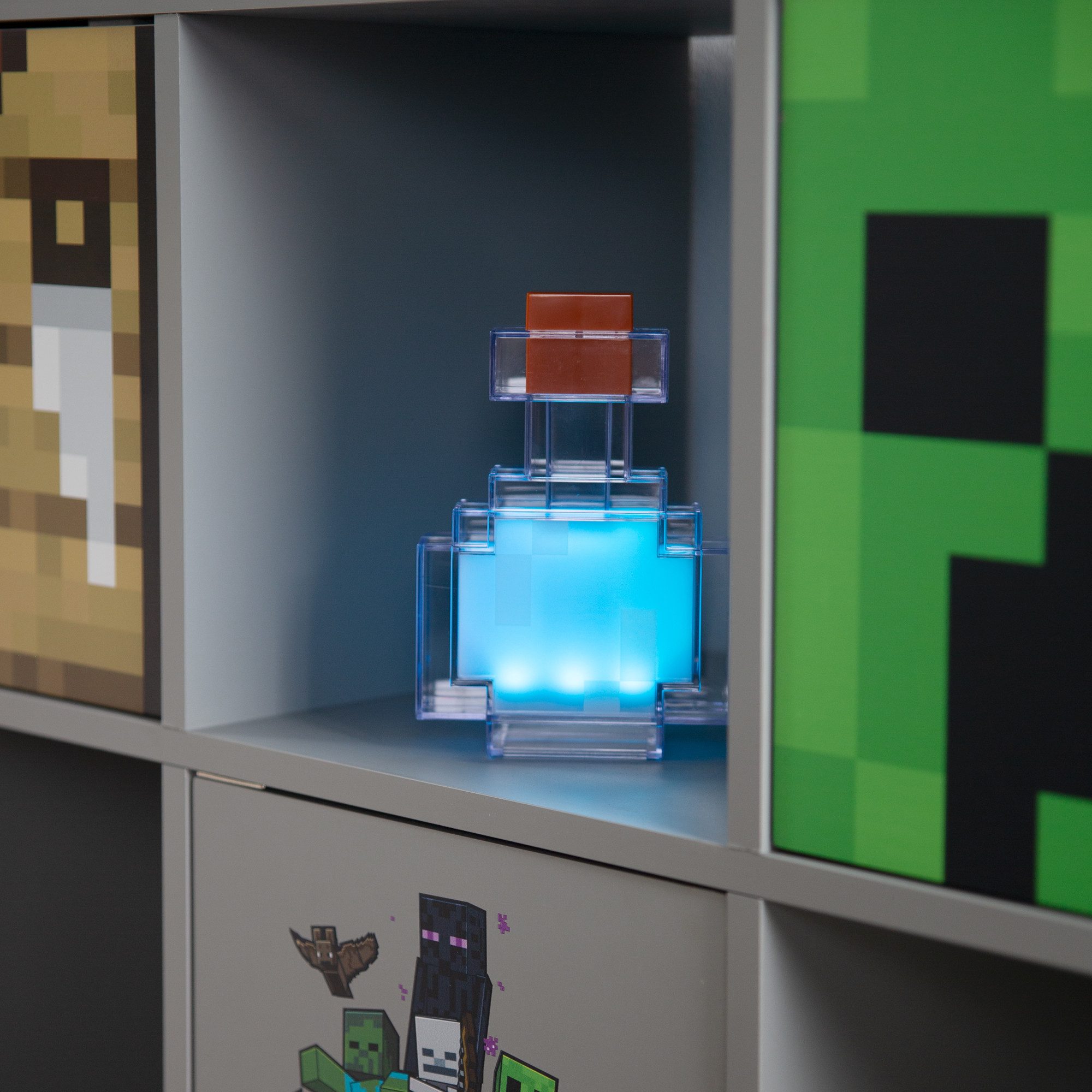 Minecraft LED Dekolicht - Deko für Minecraft Fans - Dekolampe, aufladbarer Akku, LED fest integriert, Designs: Fackel, Potion, Creeper, Netherite, Fuchsbaby ode – Bild 4 von 5
