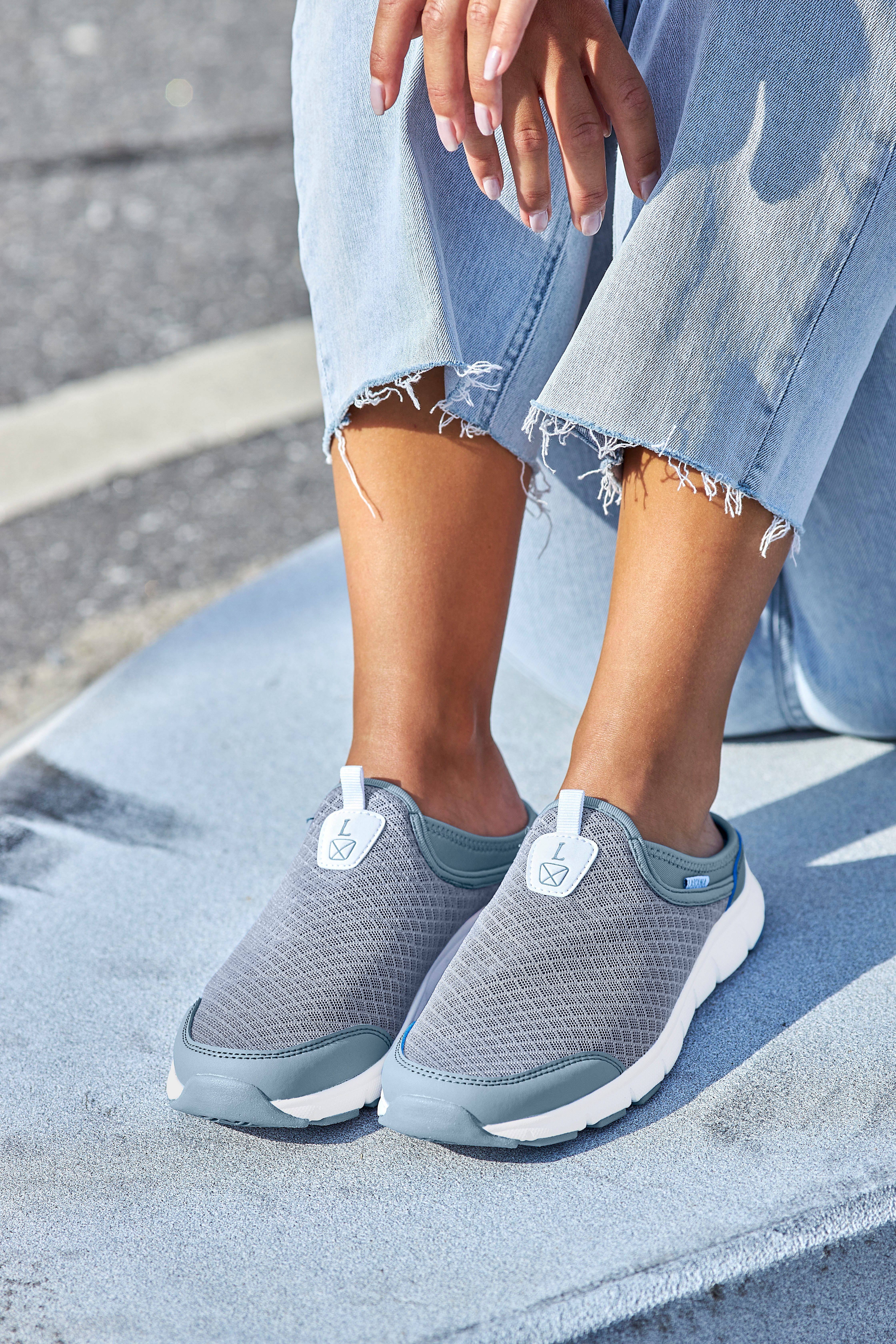LASCANA Slip-On-Sneaker, Sneaker Halbschuh, Freizeitschuh, Sabot, Clogs aus günstig online kaufen