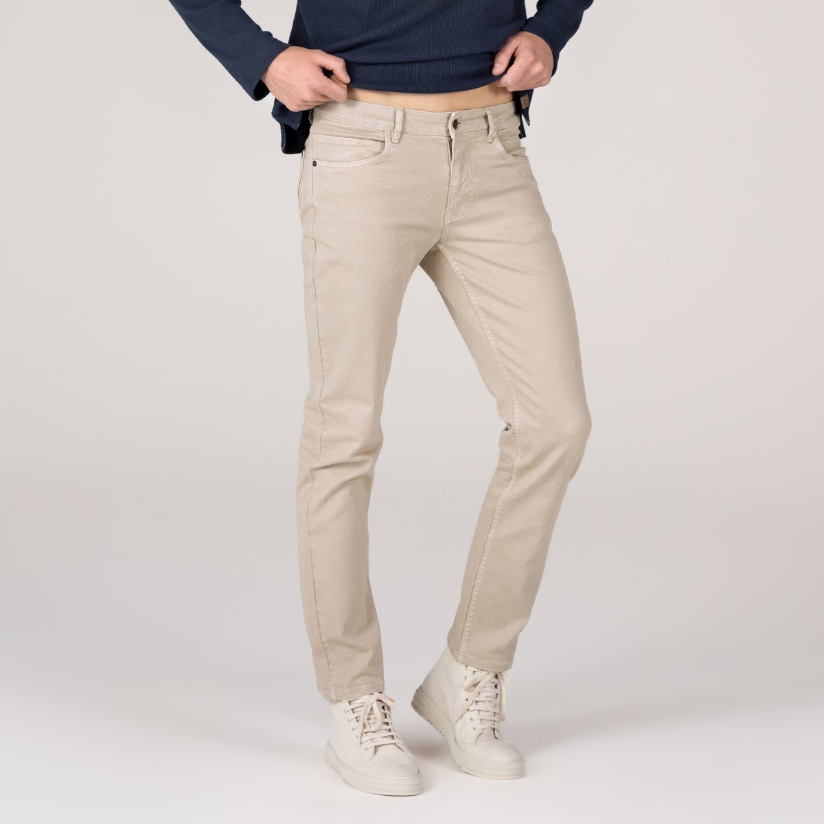 LIVING CRAFTS 5-Pocket-Jeans PITT 5-Pocket-Stil mit großzügigen Seitentaschen Oak