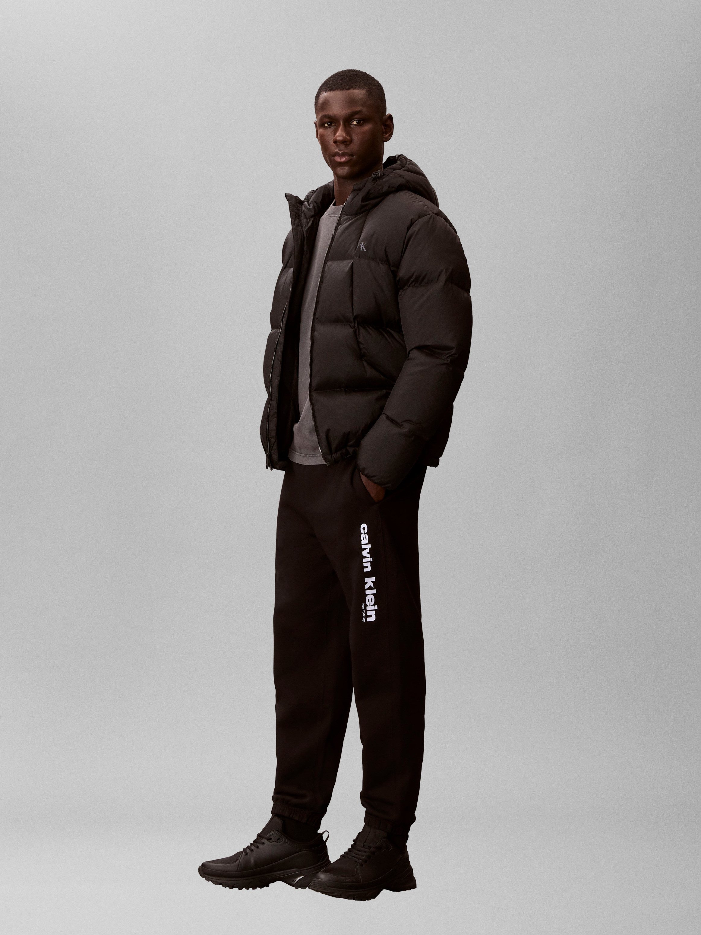 Calvin Klein Sweathose Regular Fit, seitlicher Logo-Schriftzug günstig online kaufen