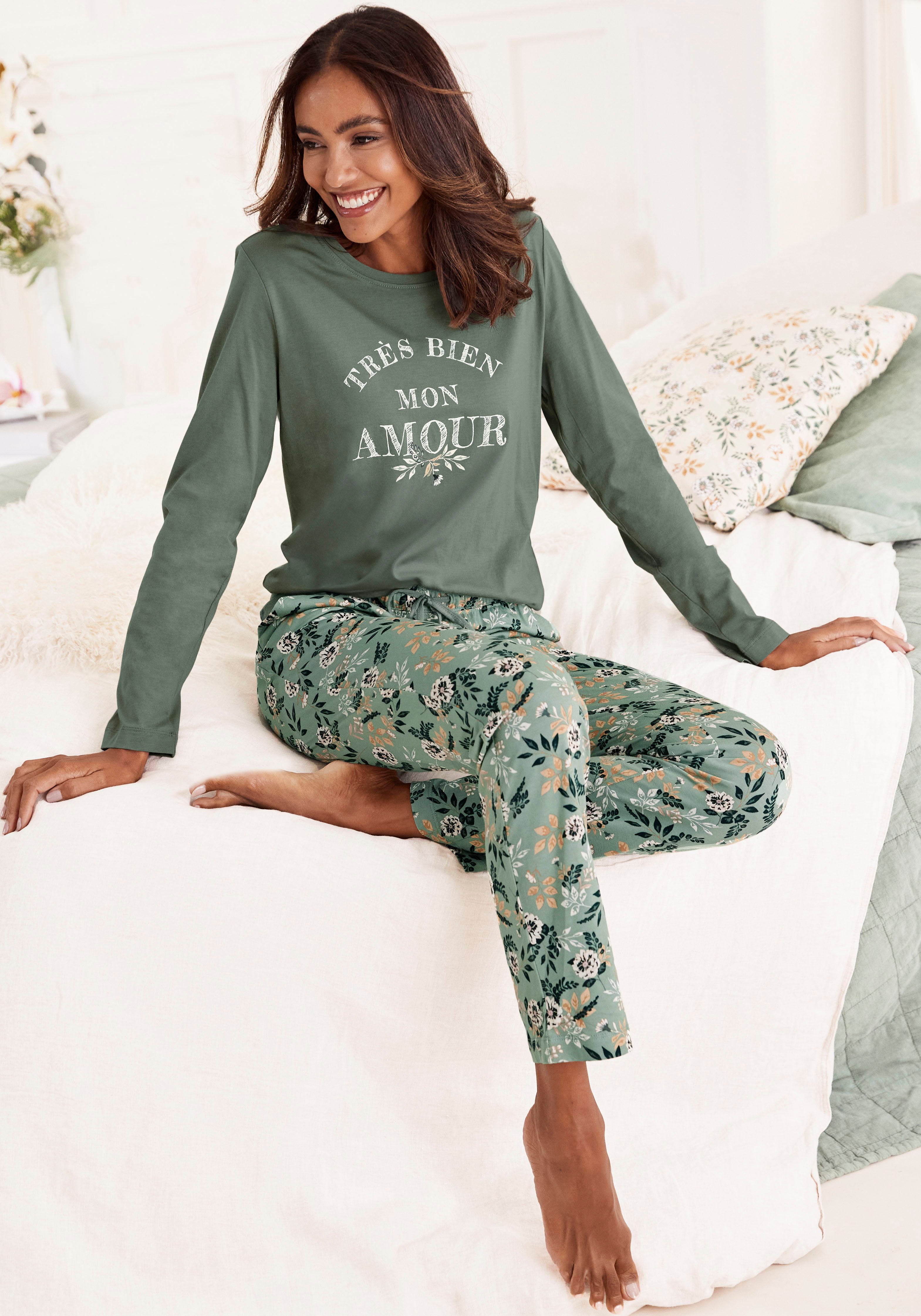 Vivance Dreams Pyjama (Set, 2 tlg) mit romantischem Blumendruck