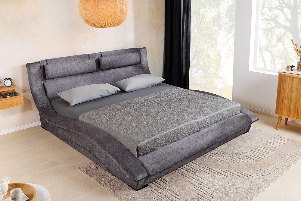 riess-ambiente Polsterbett SWING 160x200cm anthrazit Samt · Doppelbett in geschwungener Form (Einzelartikel, 1-tlg), inkl. Kopfteil & Kissen · Modern Design · Ehebett
