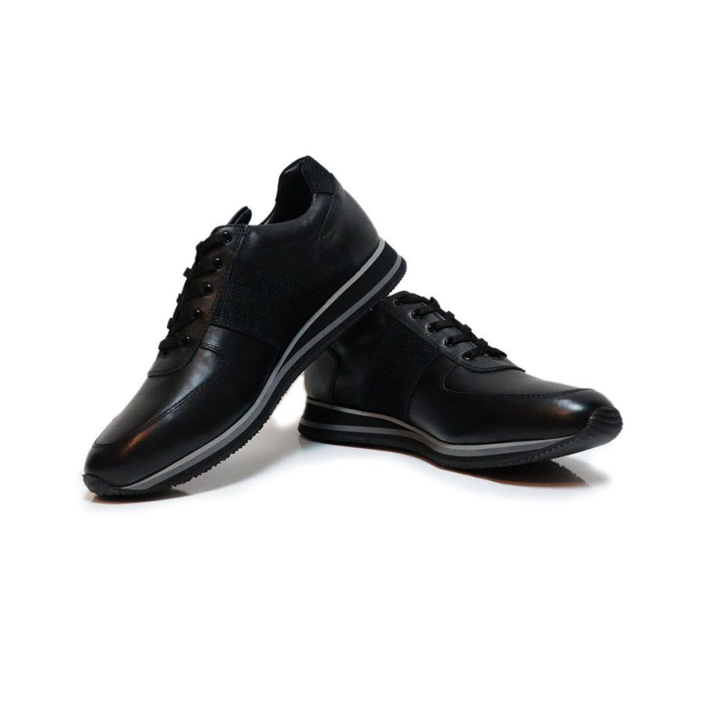Black Sneaker with thick Sole Sneaker