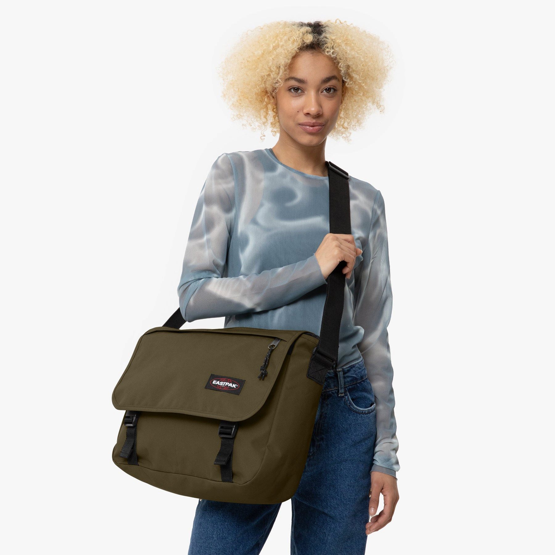 Eastpak Messenger Bag Delegate +, Umhängetasche Arbeitstasche Schultasche