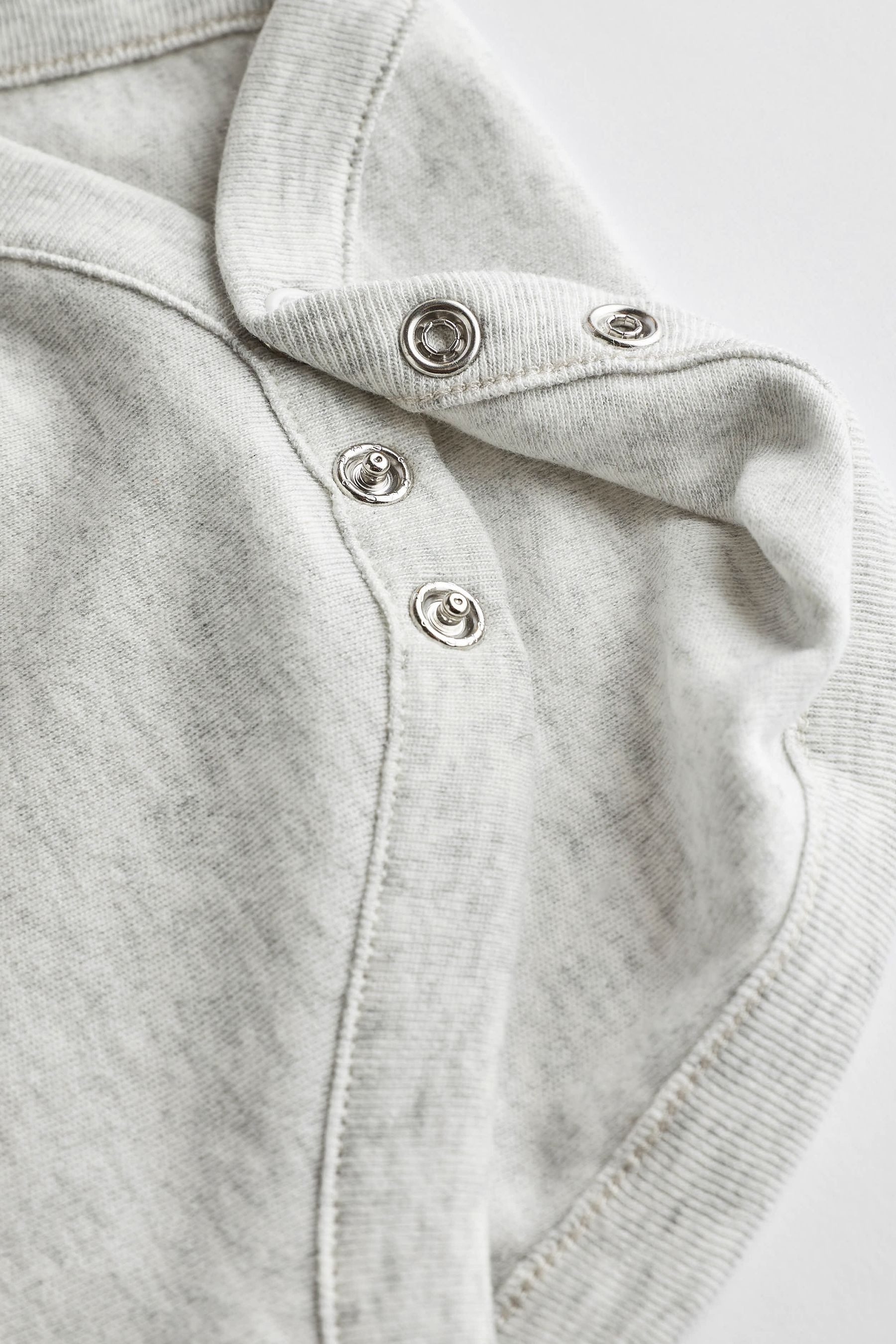 Next Langarmbody 5er-Pack Essential Baby-Bodysuits mit langem Arm (5-tlg)