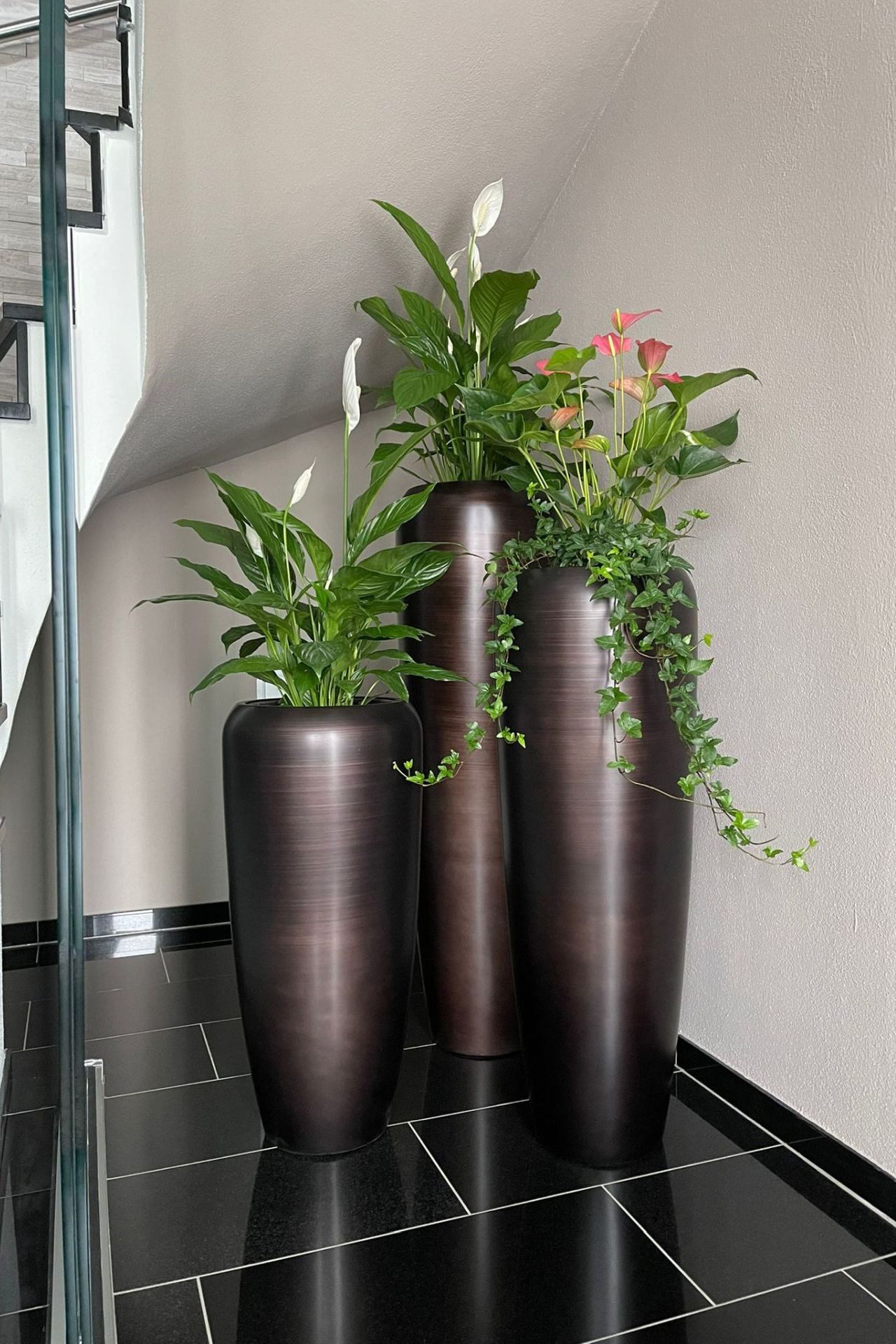 VIVANNO Bodenvase Fiberglas CAVITA Rund - Spiralbraun Seidenmatt Mit Muster (1 St), 34x34x75 cm